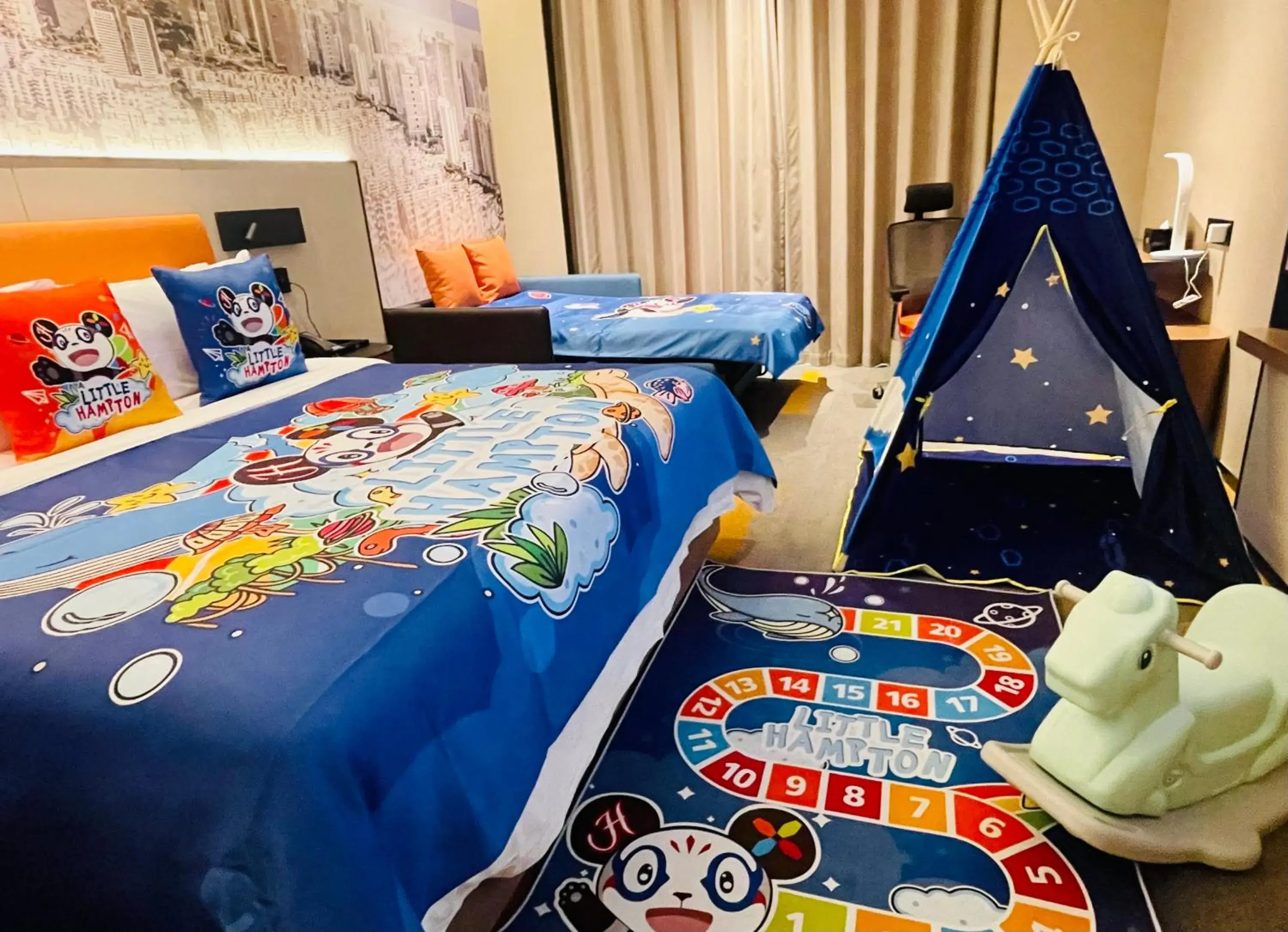 Bed in Hampton by Hilton Guangzhou Railway Station Bed in Hampton by Hilton Guangzhou Railway Station