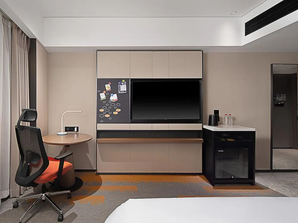 Bed in Hampton by Hilton Guangzhou Railway Station