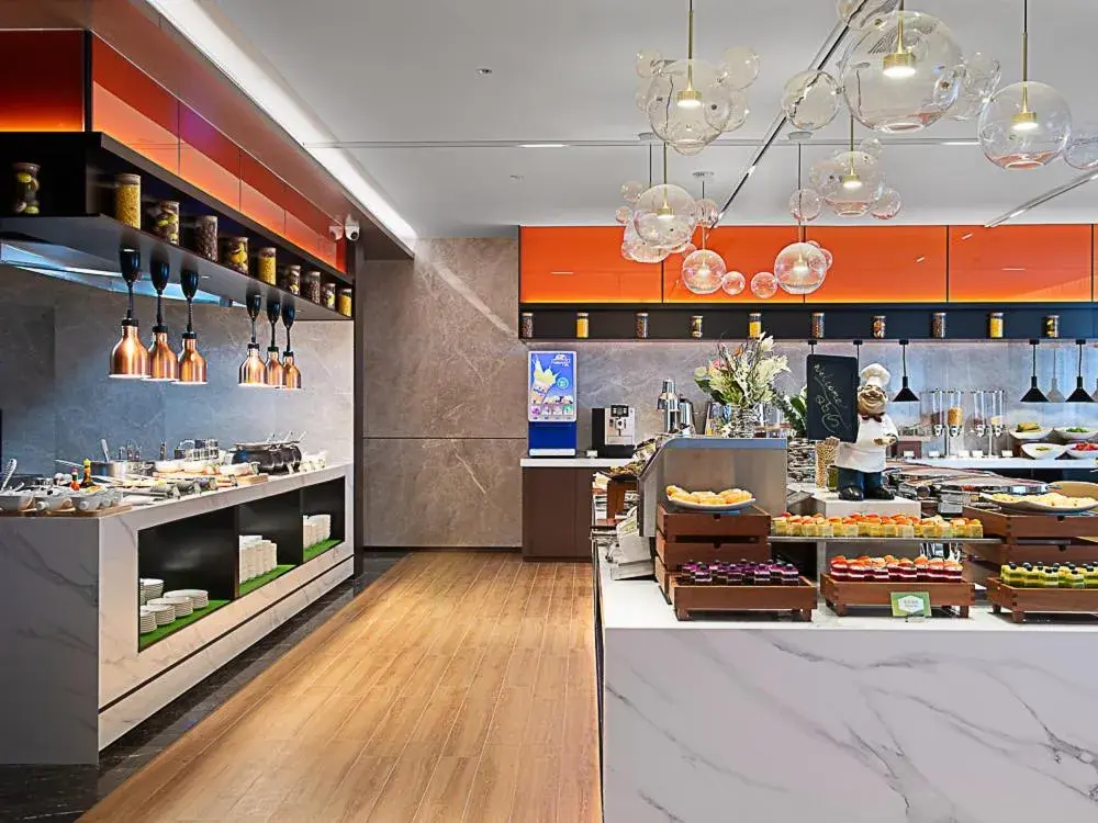 Restaurant/places to eat in Hampton by Hilton Guangzhou Railway Station Restaurant/places to eat in Hampton by Hilton Guangzhou Railway Station