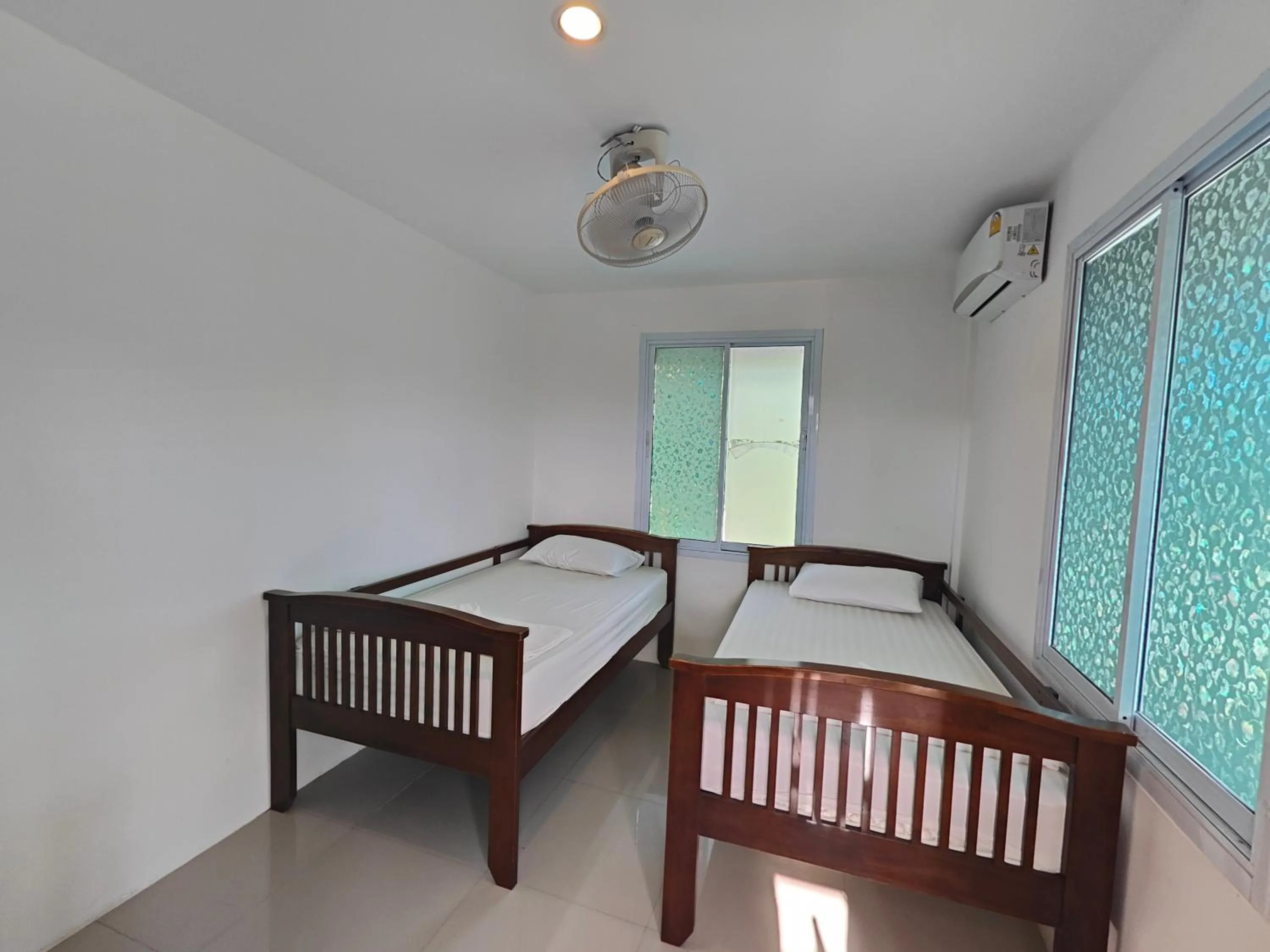 Bed in Moon Travel Phangan