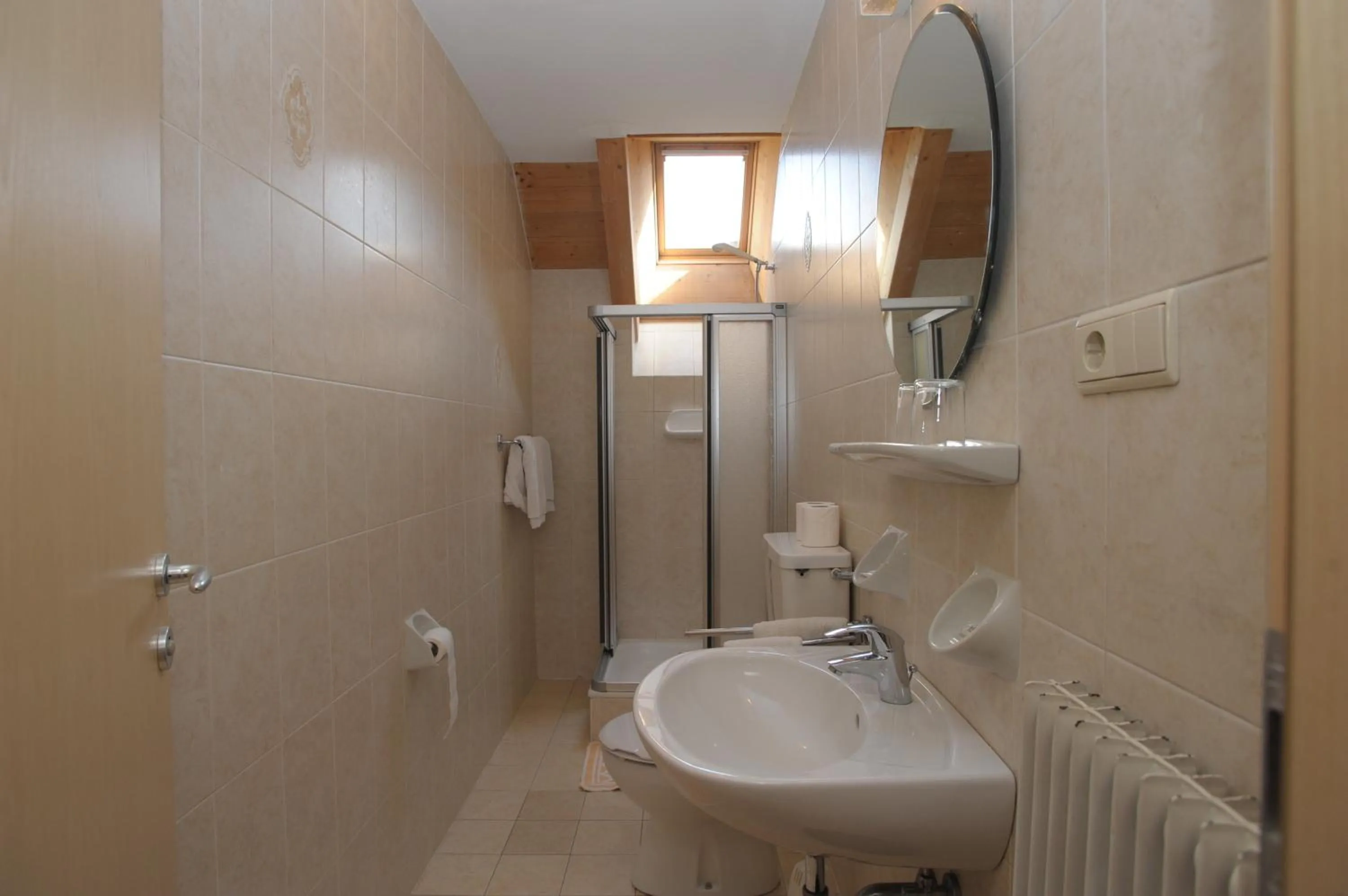 Bathroom in Pension Peintner