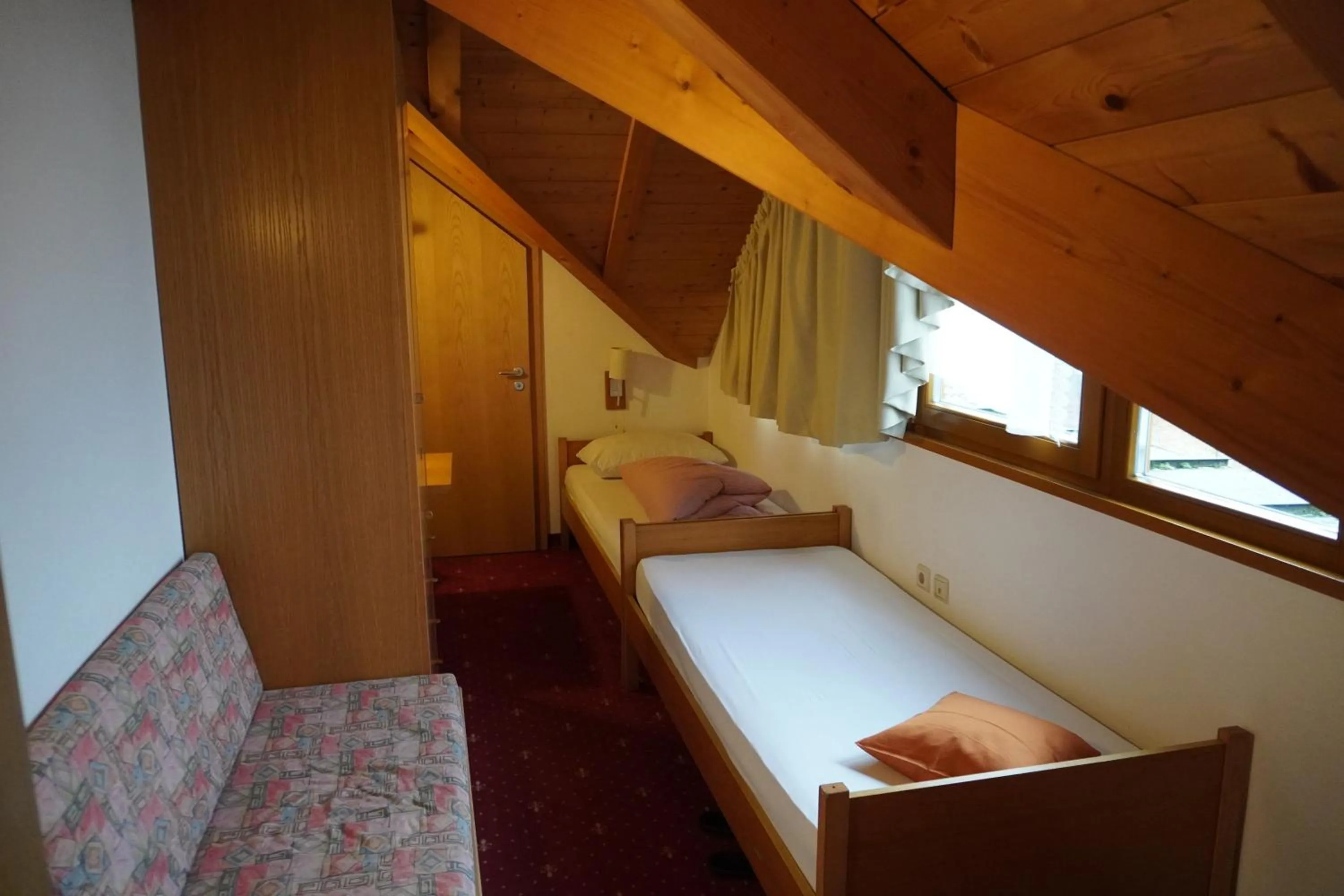 Photo of the whole room, Bed in Pension Peintner