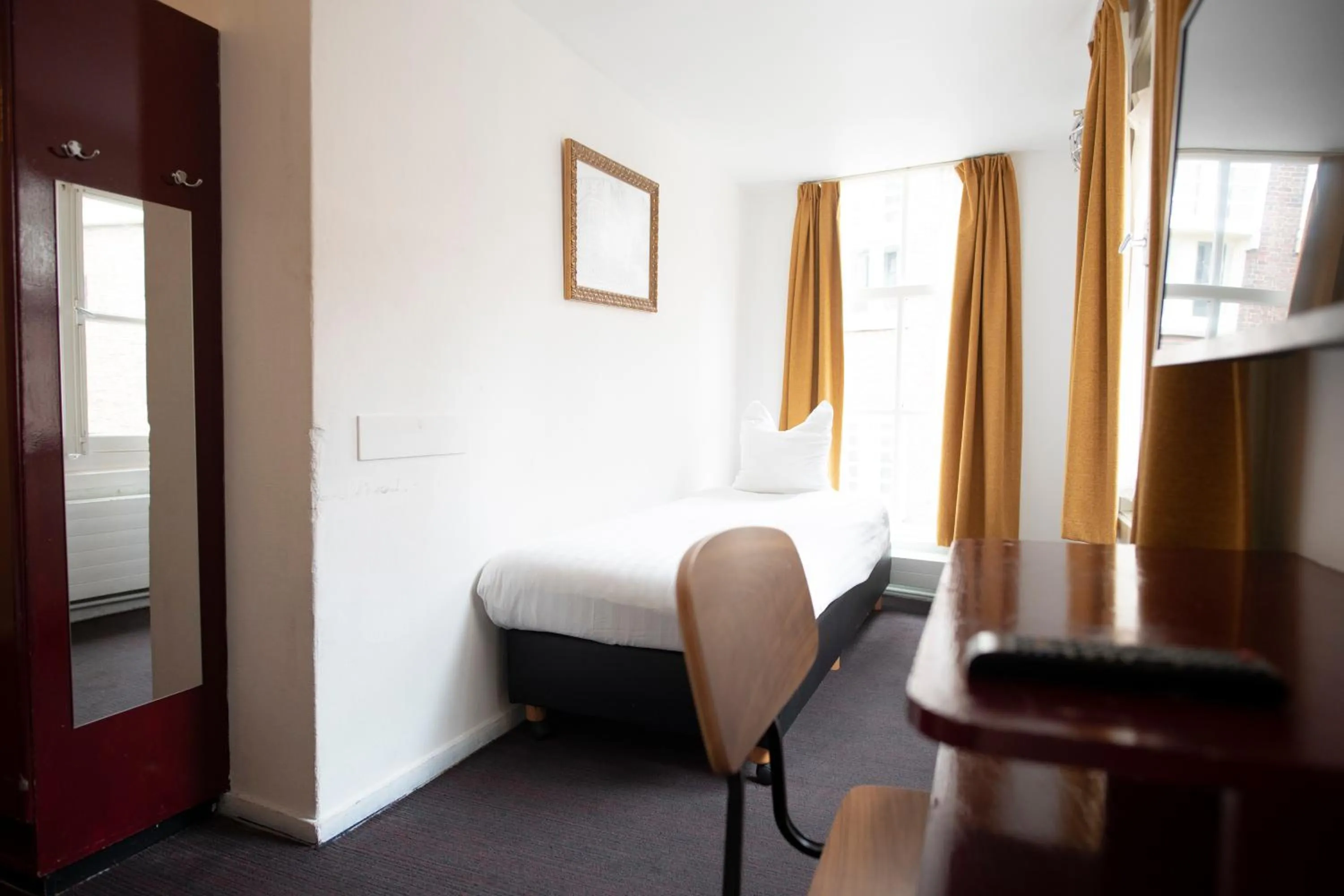 Bed in Hotel Internationaal