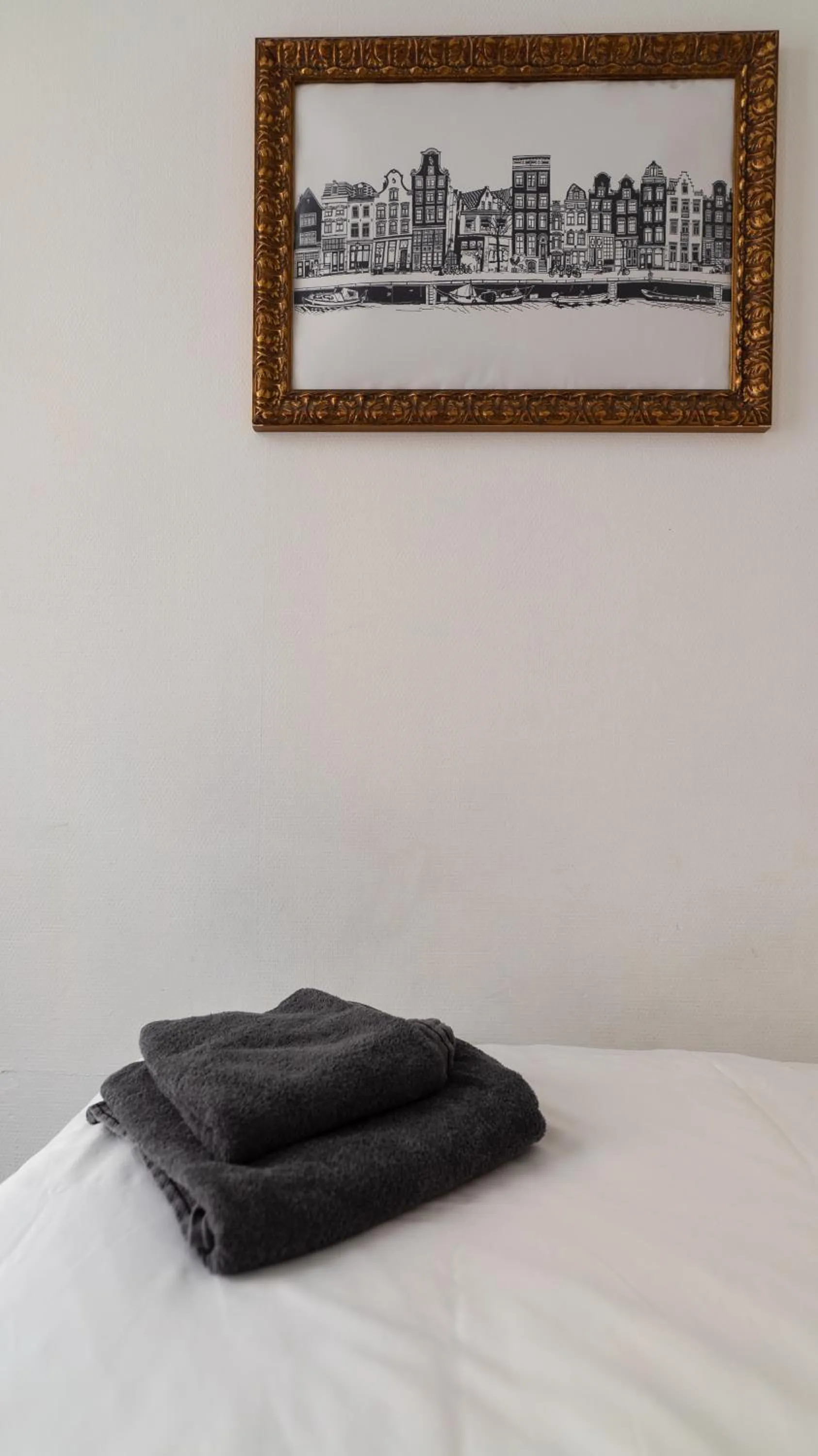 towels, Bed in Hotel Internationaal