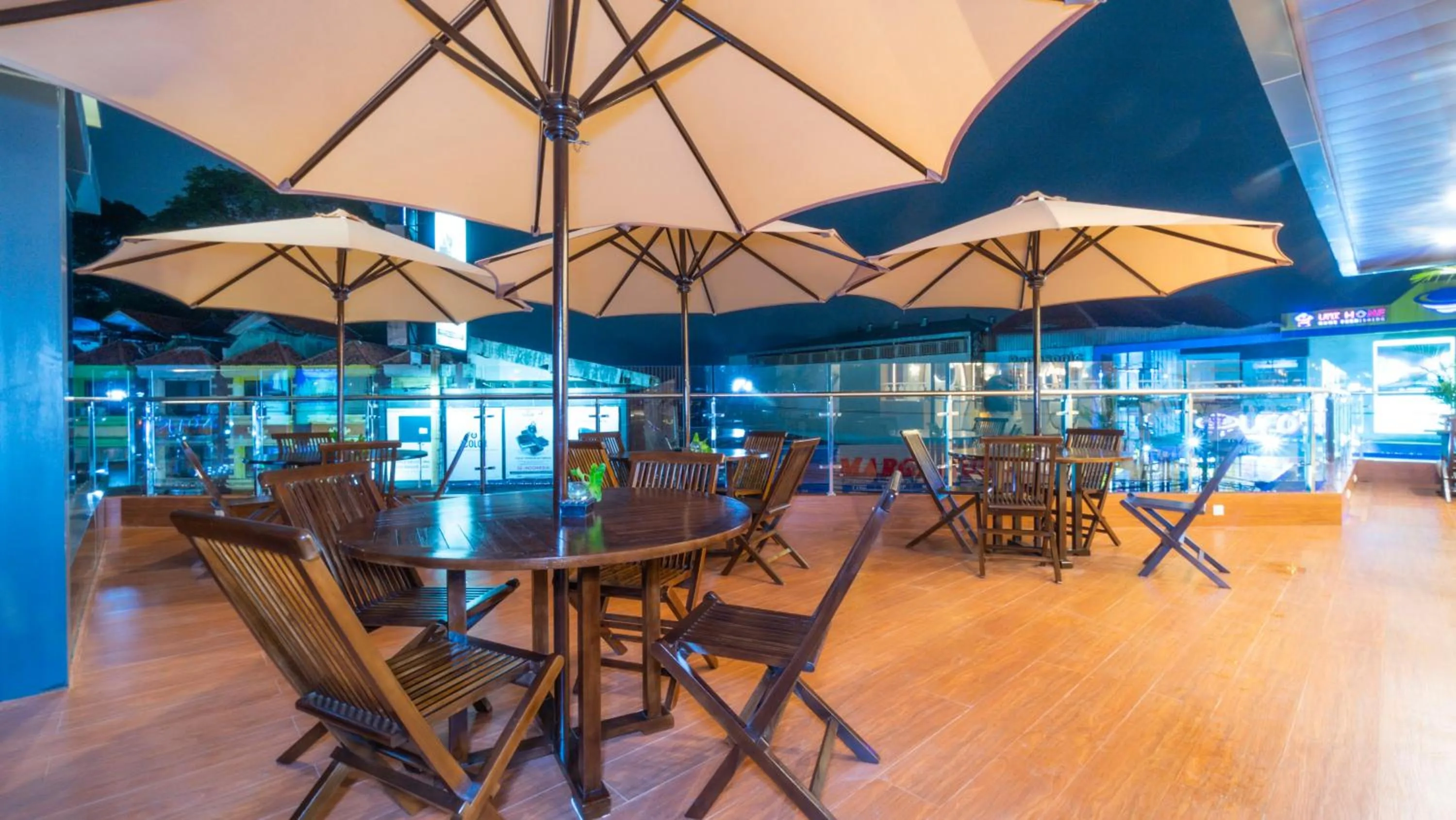 Restaurant/places to eat in City of Aventus Hotel - Denpasar