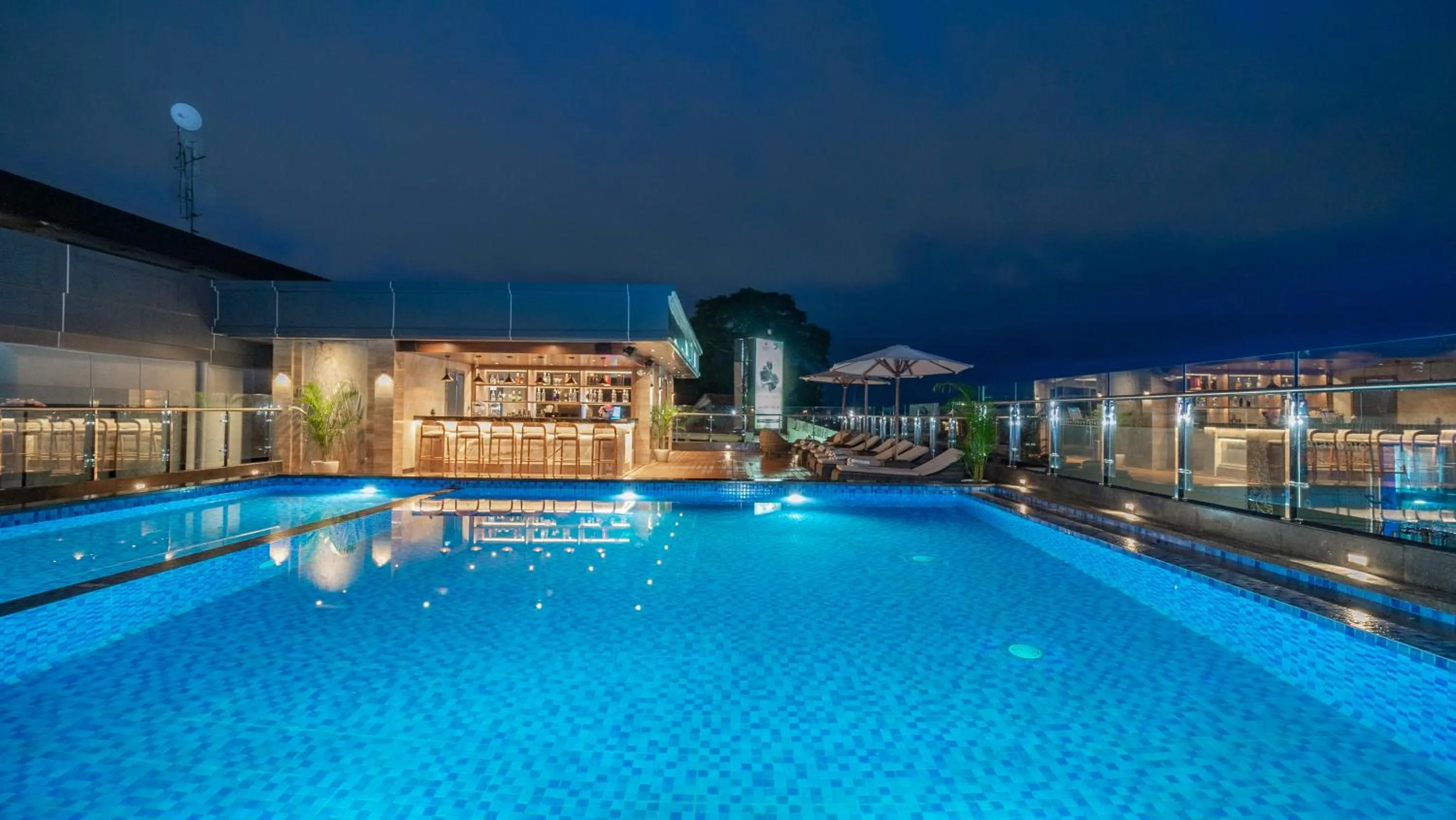 Swimming pool in City of Aventus Hotel - Denpasar