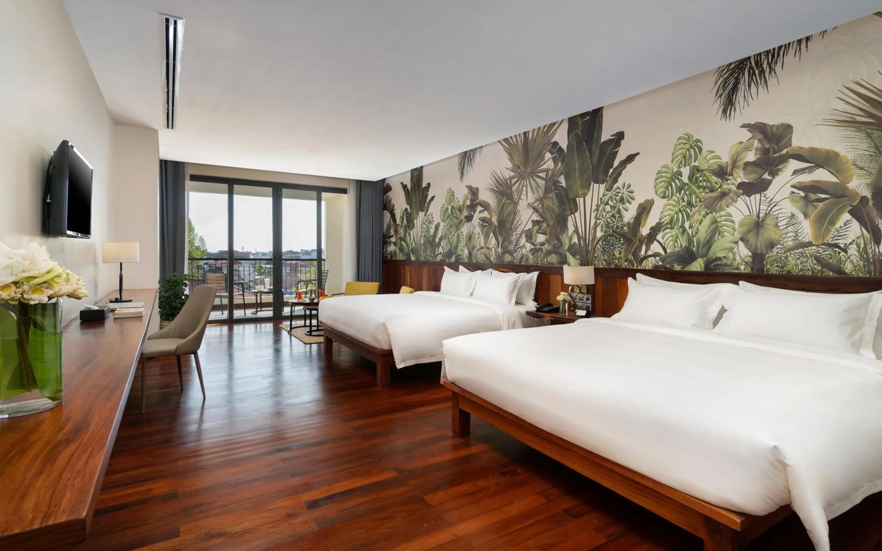 Bedroom, Bed in Koulen Central Hotel