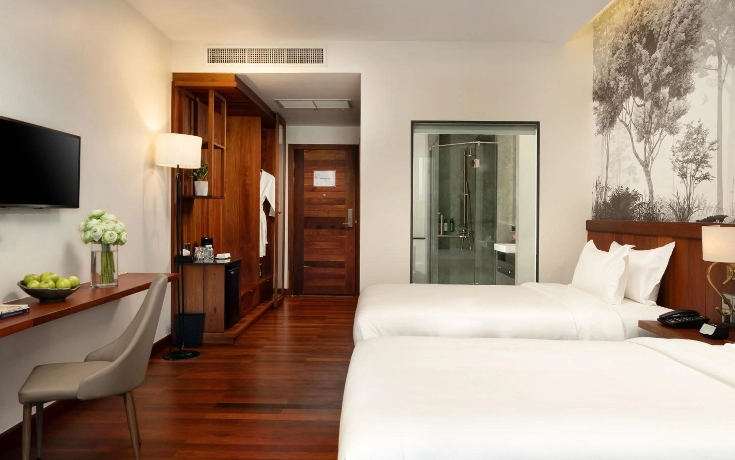 Bedroom, Bed in Koulen Central Hotel