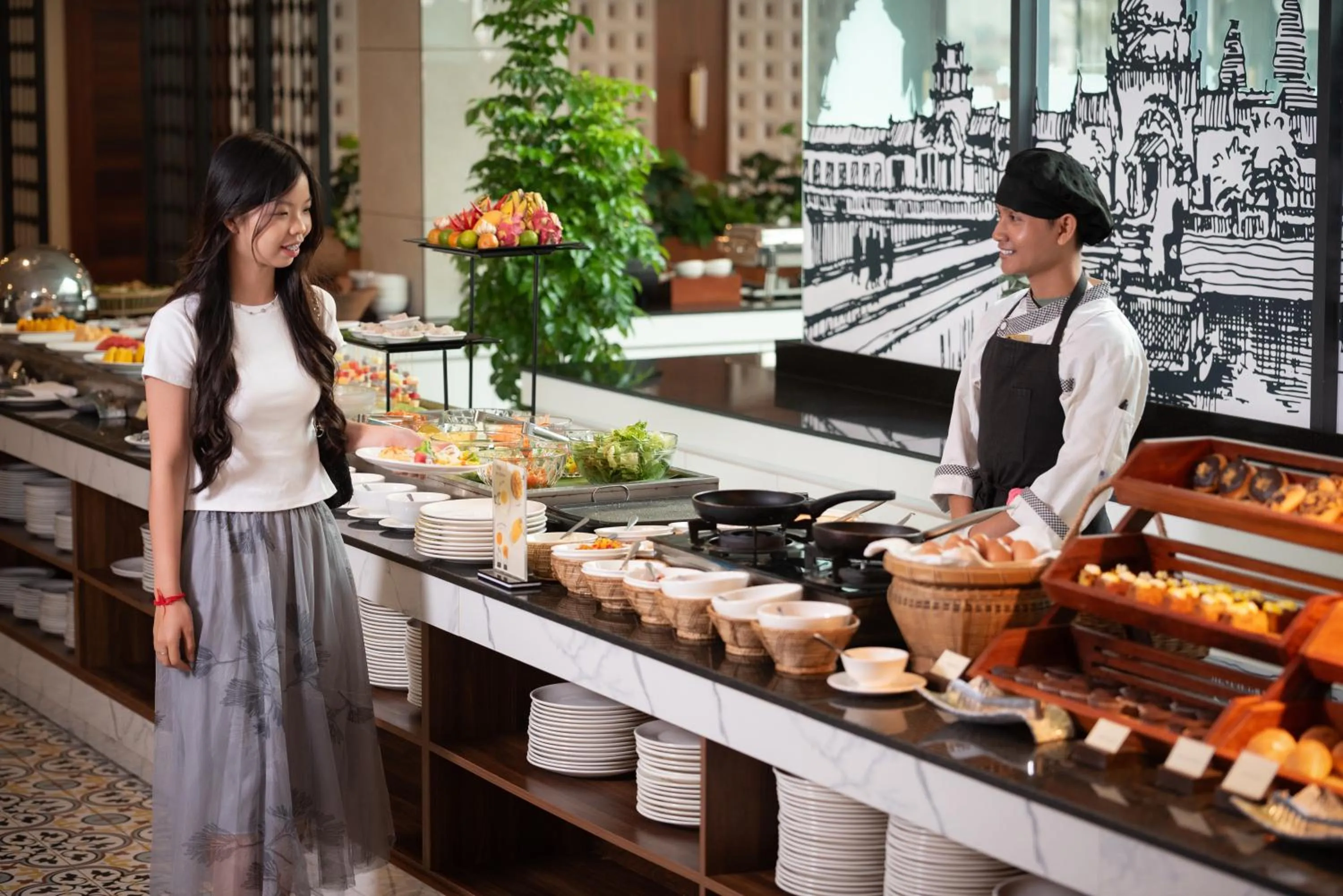 Restaurant/places to eat in Koulen Central Hotel