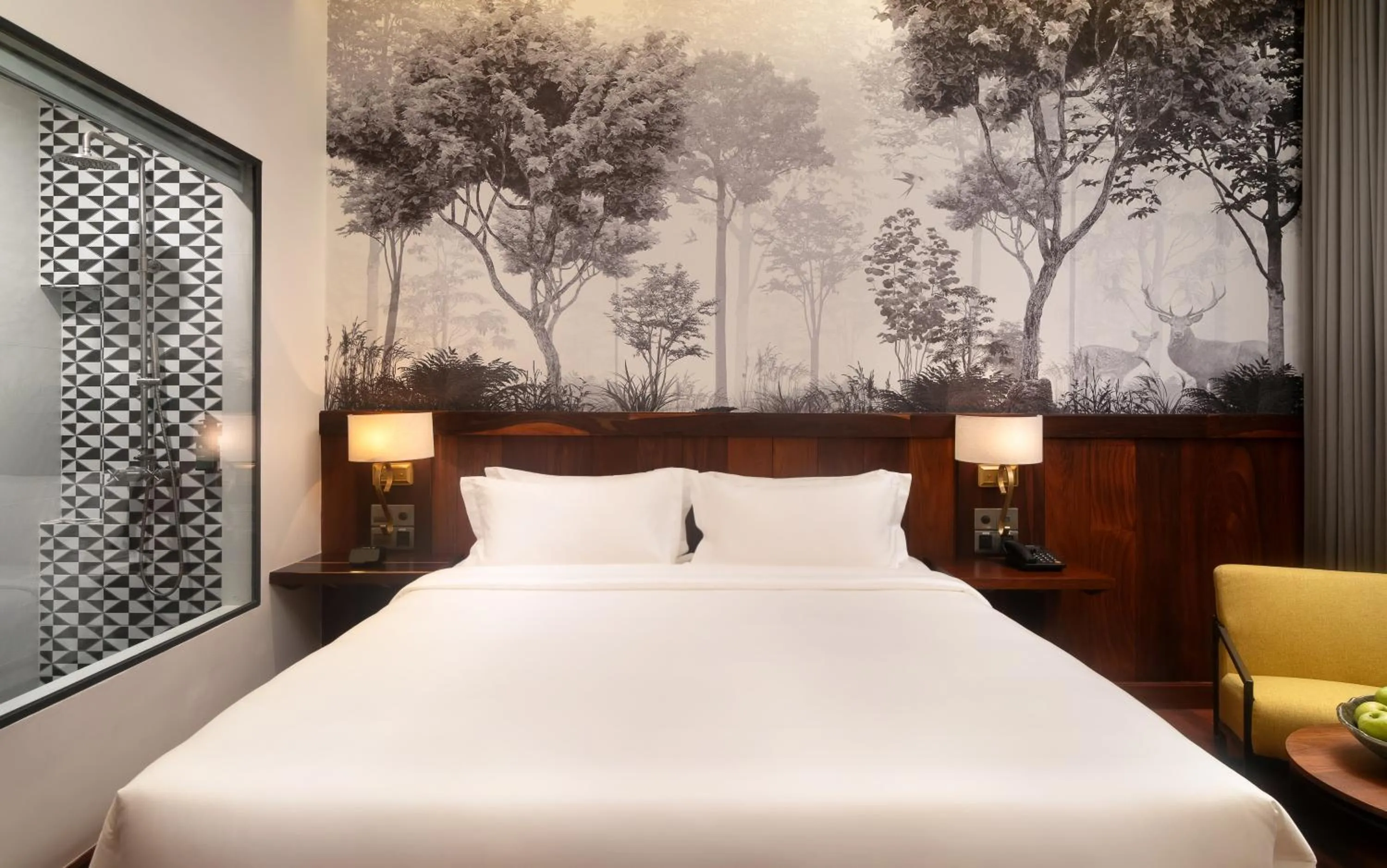 Bedroom, Bed in Koulen Central Hotel