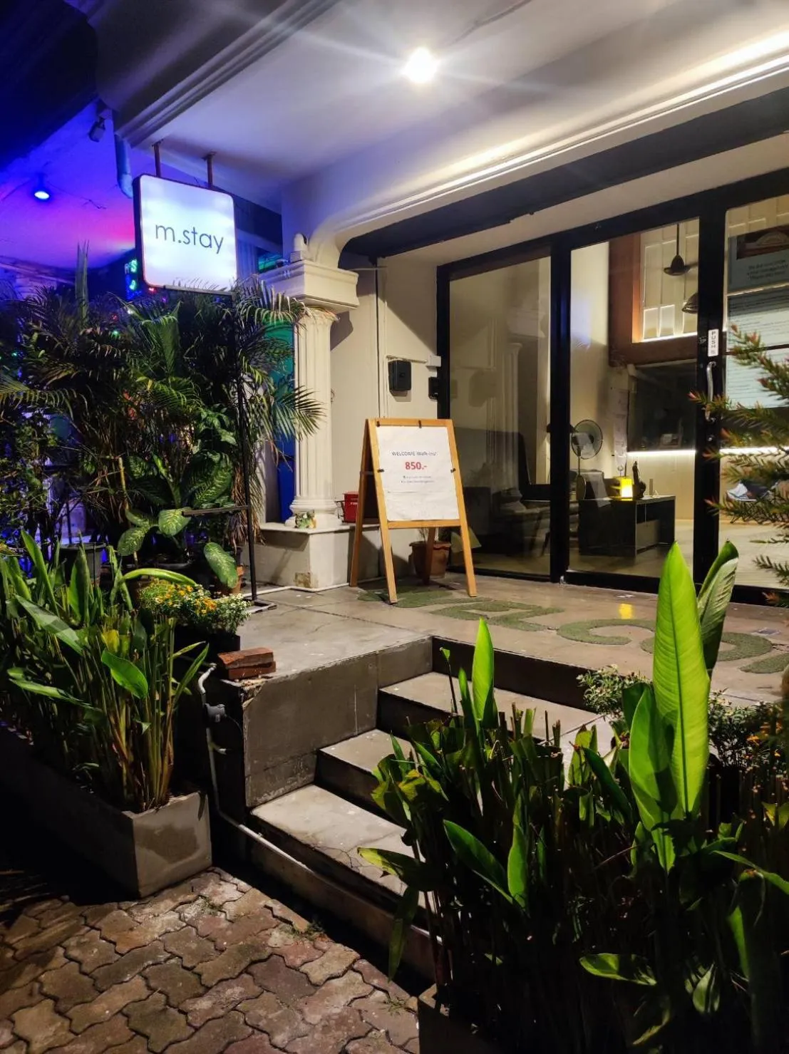 Logo/Certificate/Sign in mstay