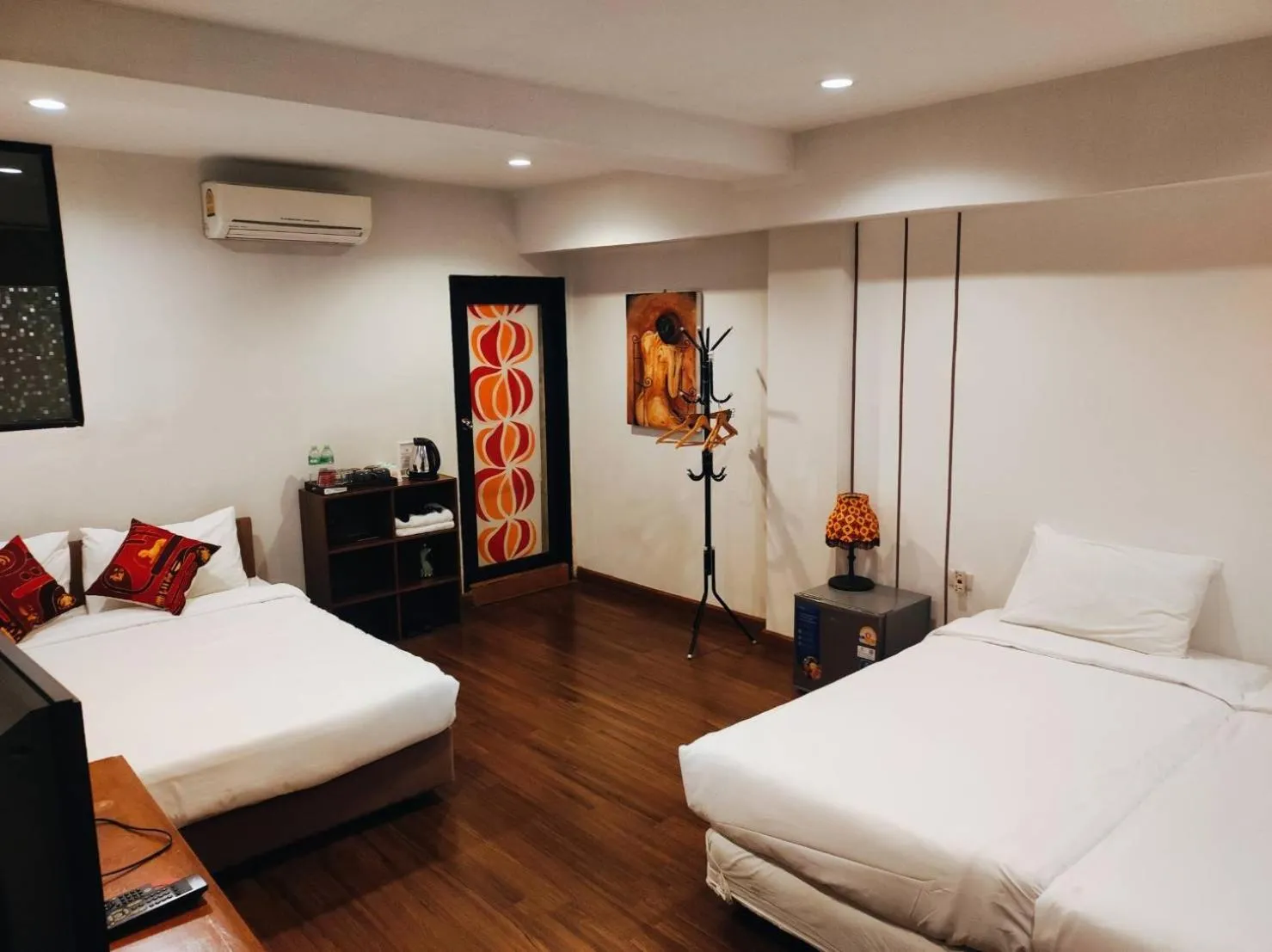 Bedroom, Bed in mstay