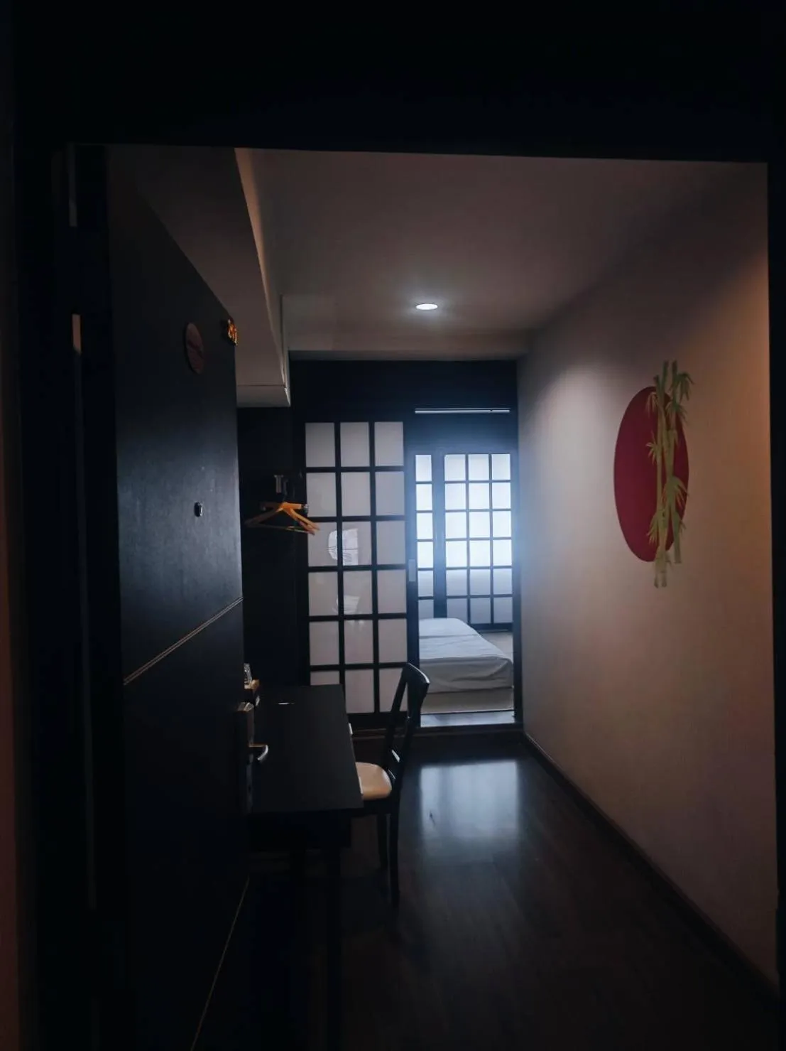 Photo of the whole room, Bed in mstay