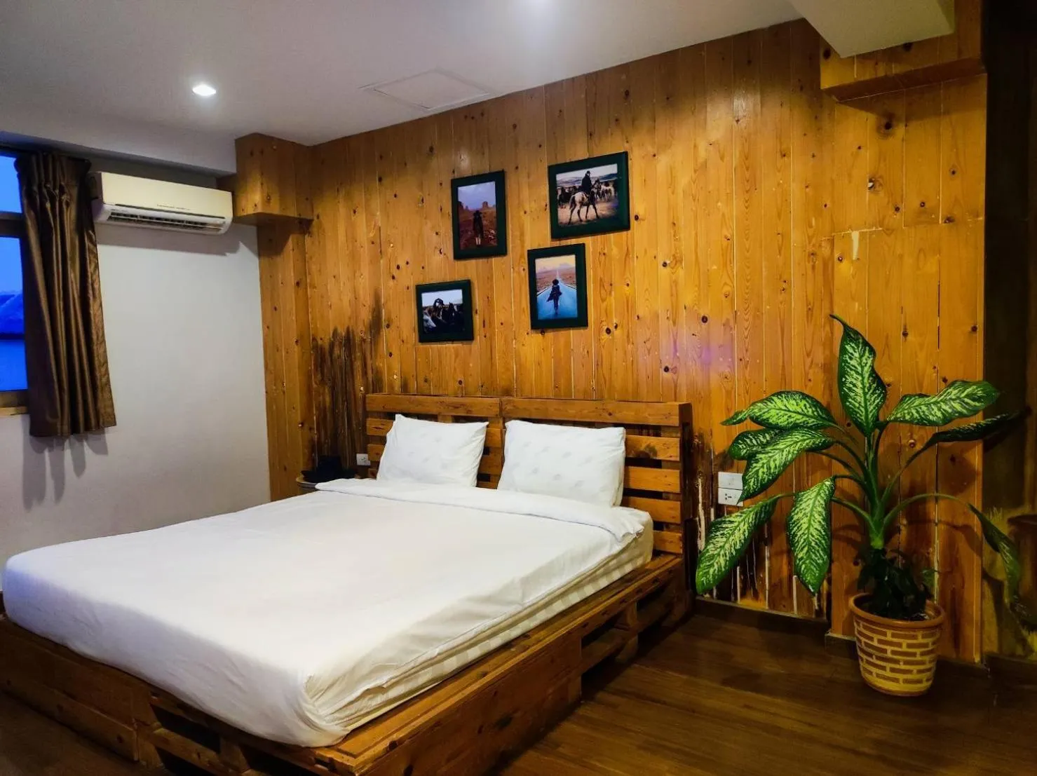 Bedroom, Bed in mstay