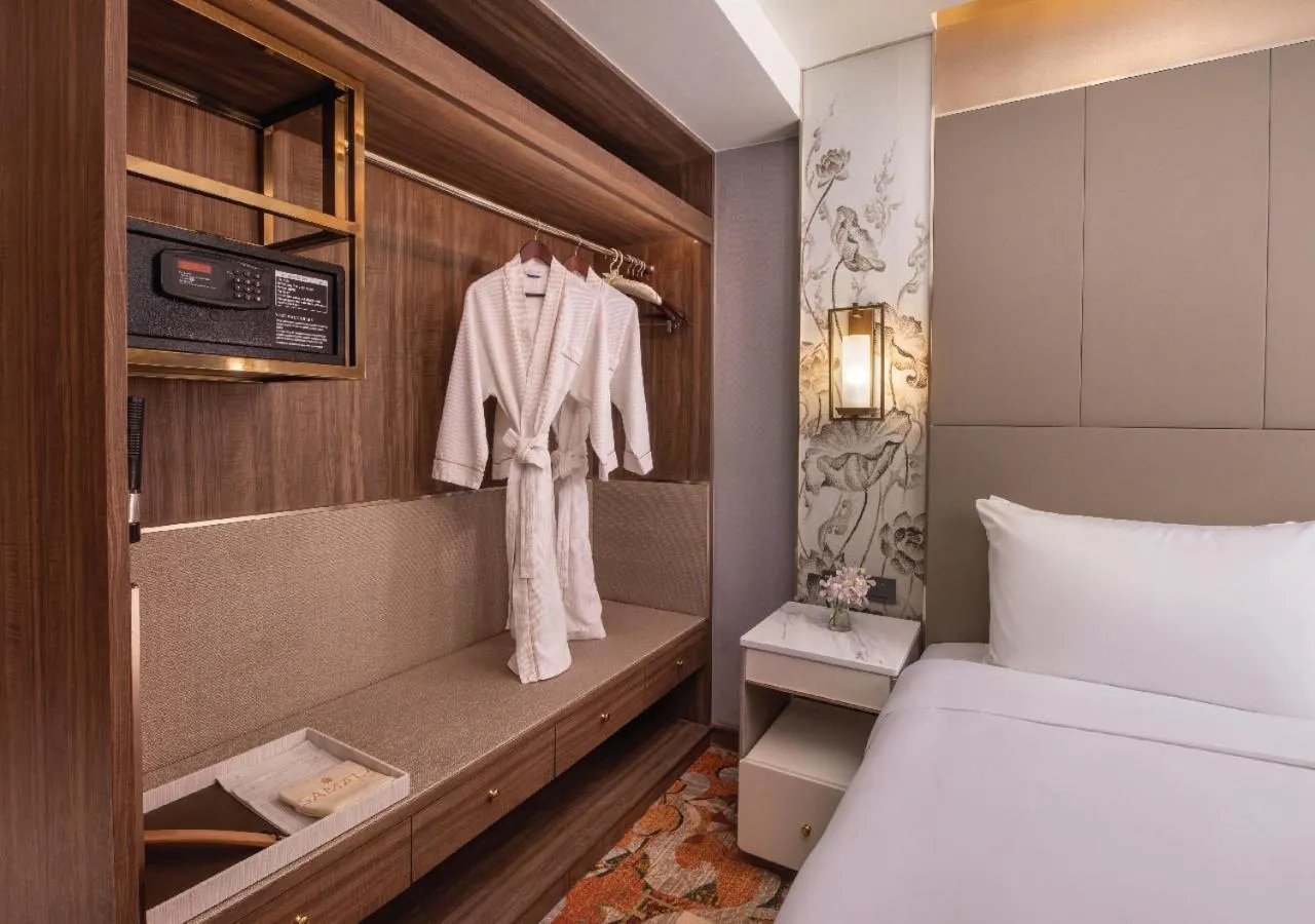 Photo of the whole room, Bed in SAMALA Hotel Bangkok