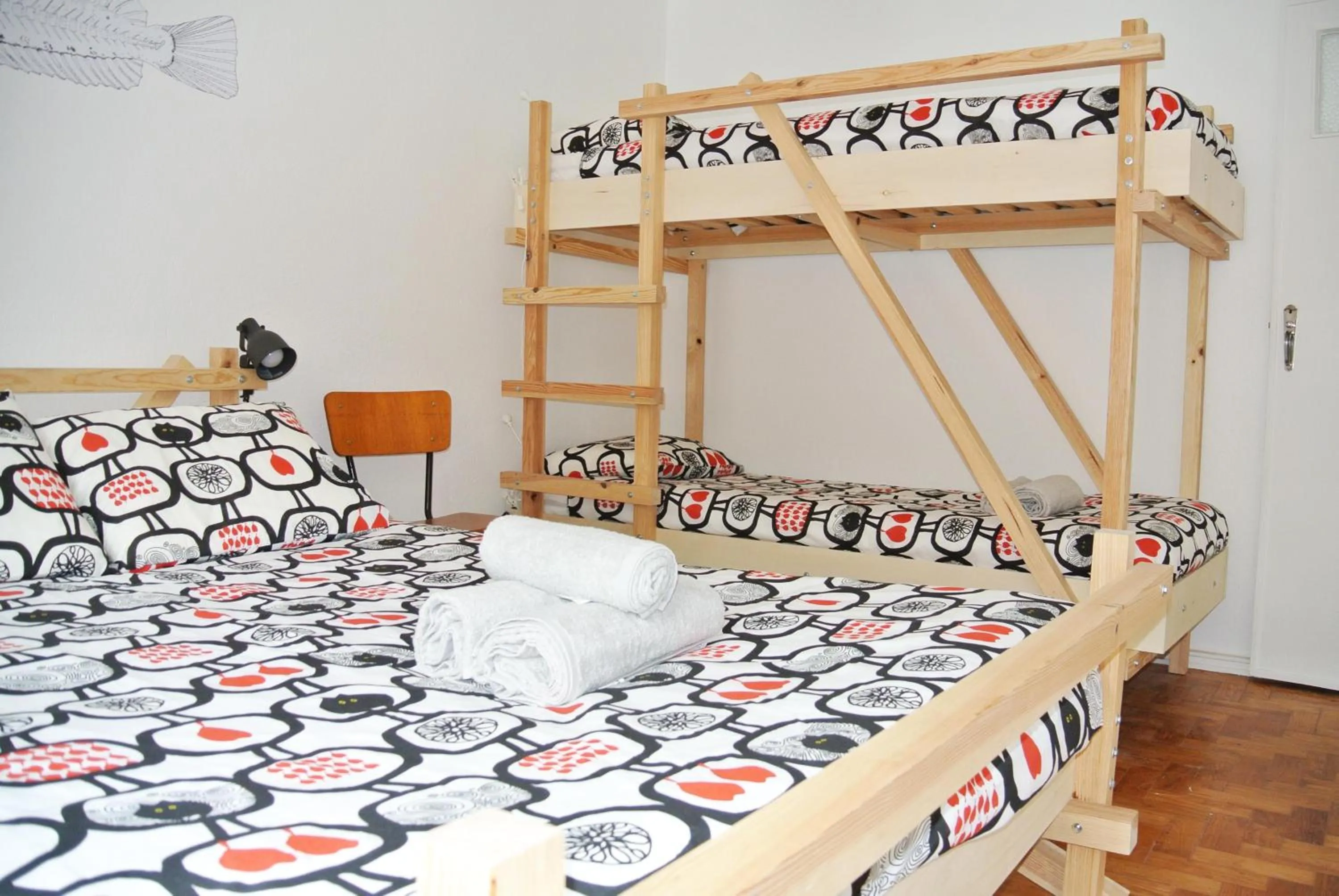 Bedroom, Bed in Nazaré Hostel - Rooms & Dorms