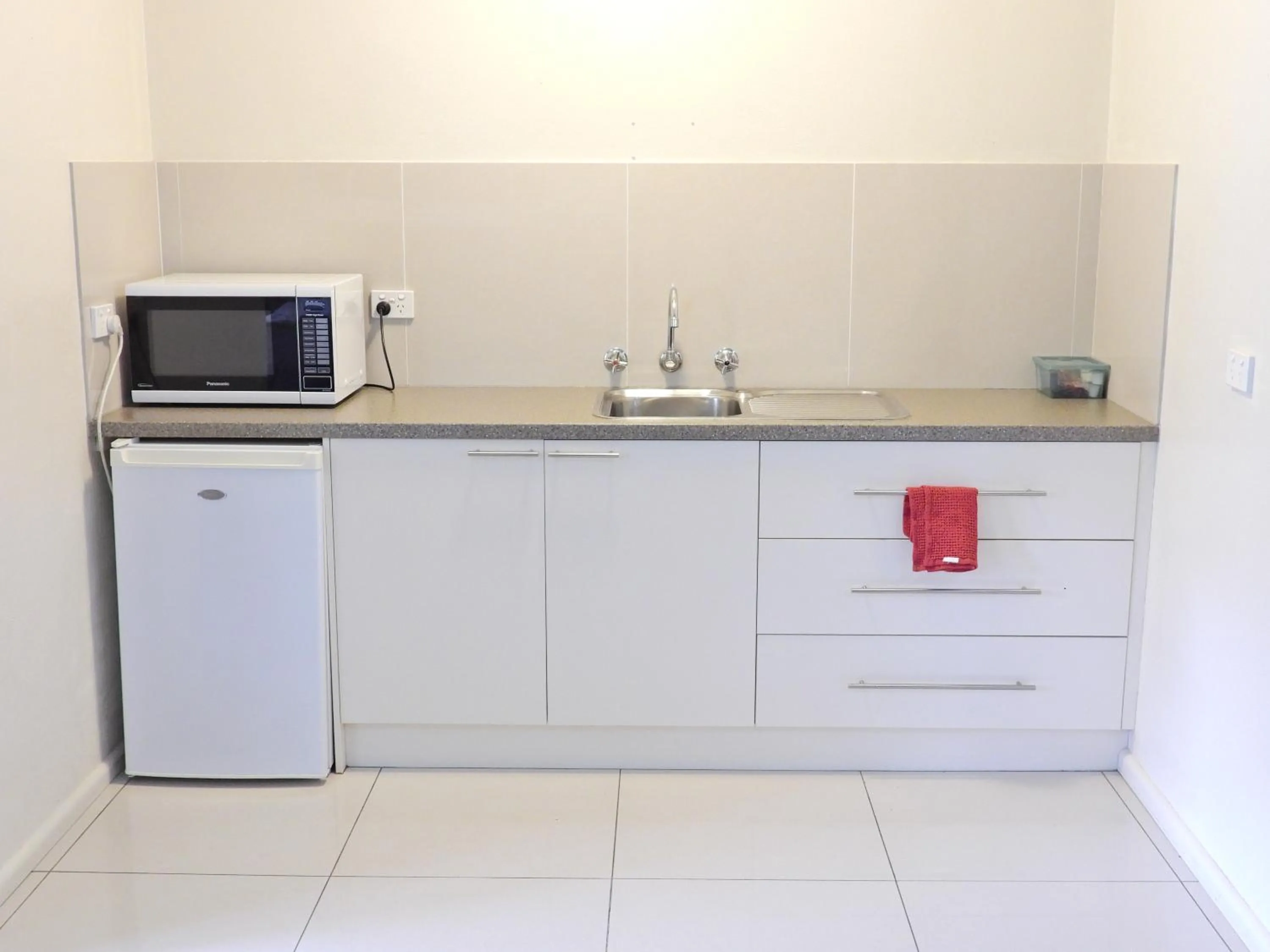 Kitchen or kitchenette in Warrumbungles Mountain Motel