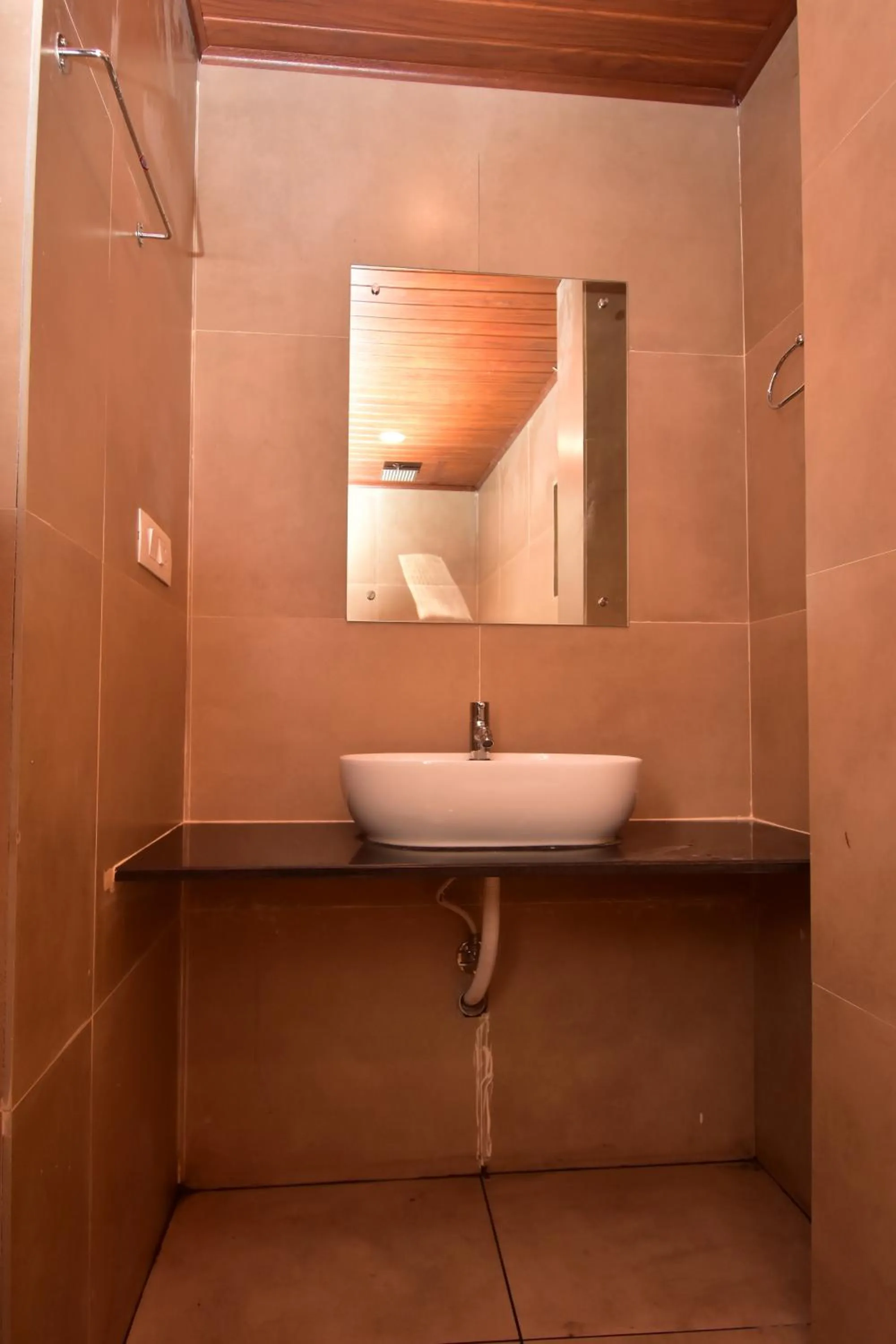 Bathroom in Hotel orchid suites Cochin