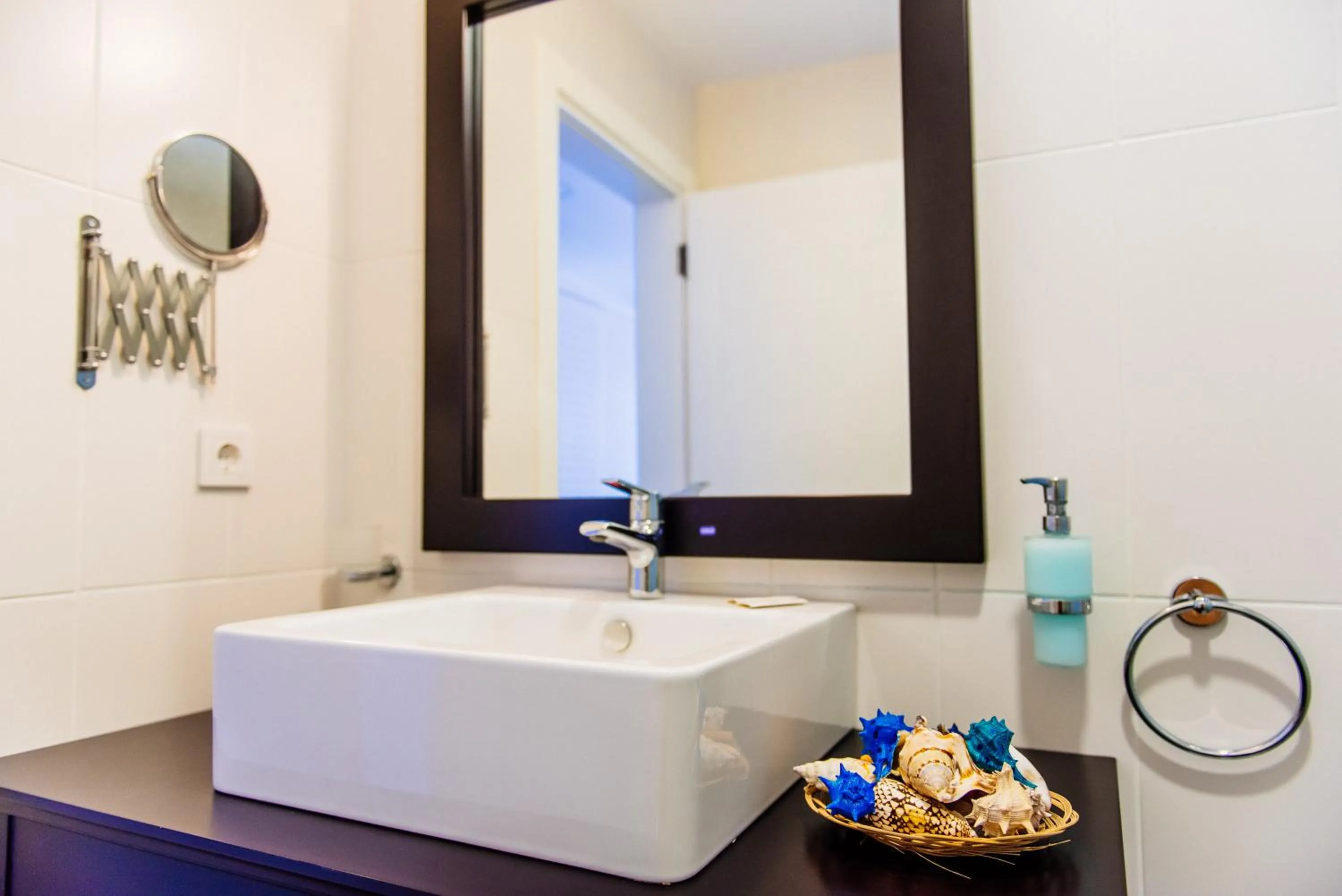 Bathroom in Via Farilya Hotel