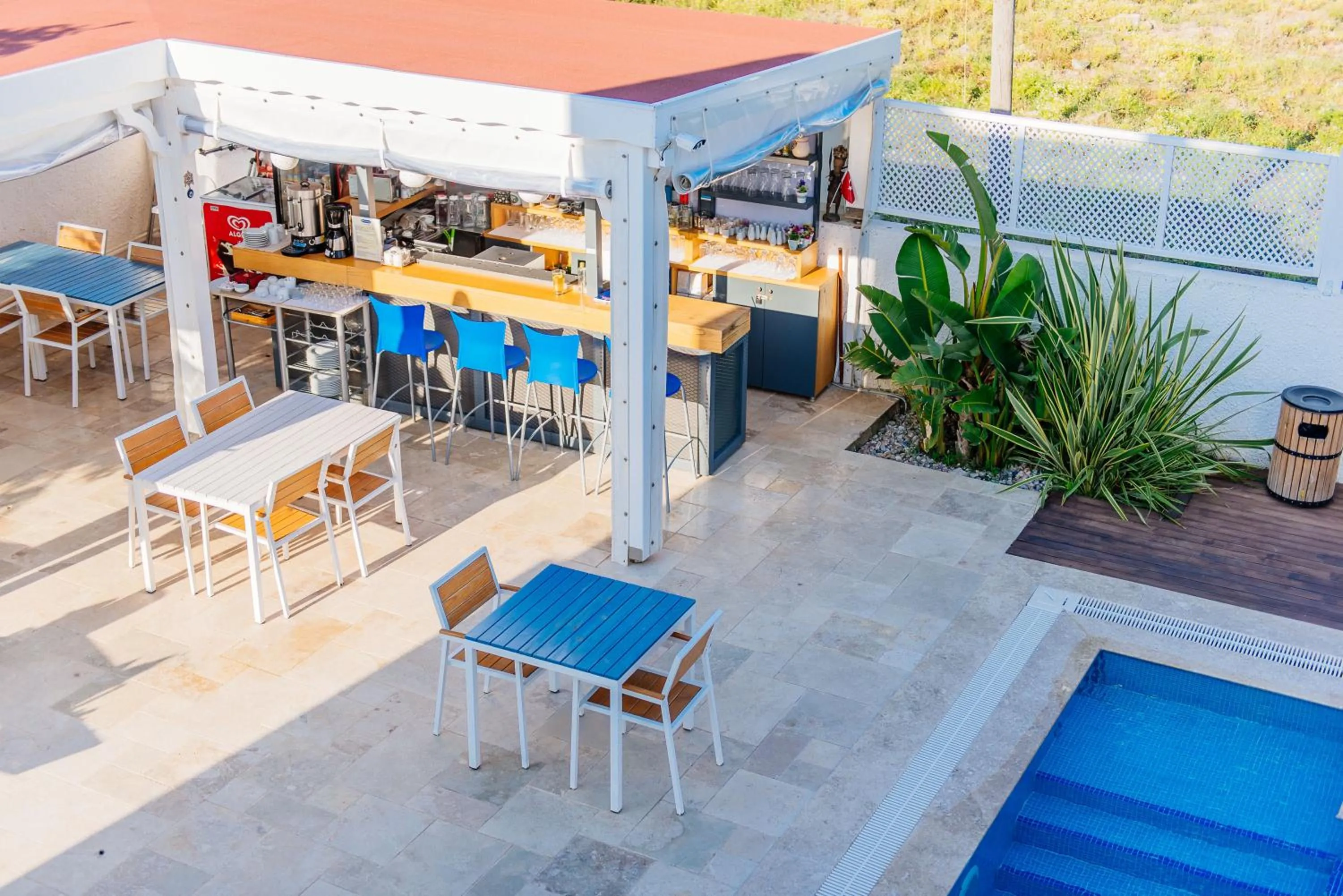 Lounge or bar in Via Farilya Hotel