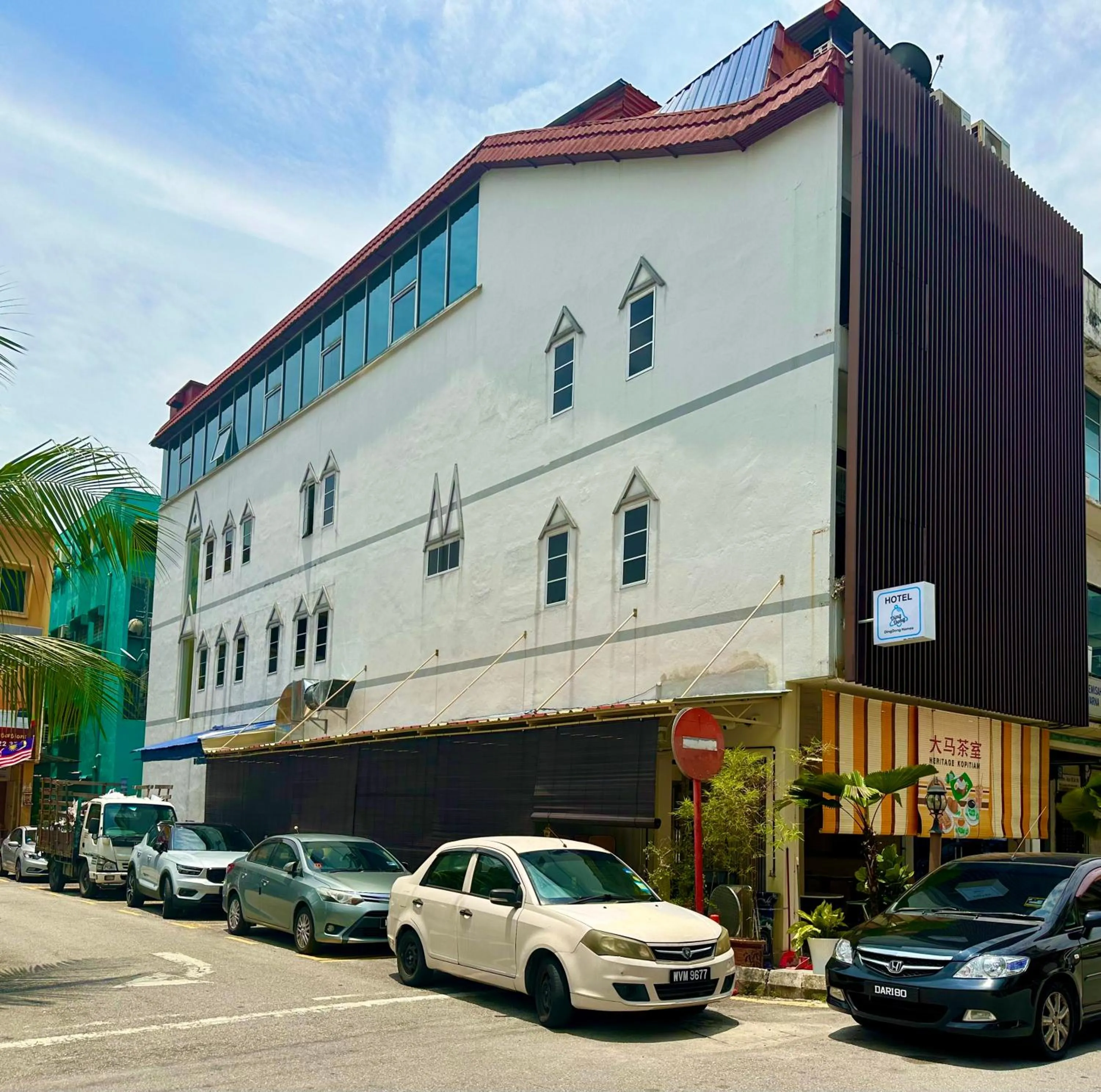 Property building in Dingdong Homes Hotel