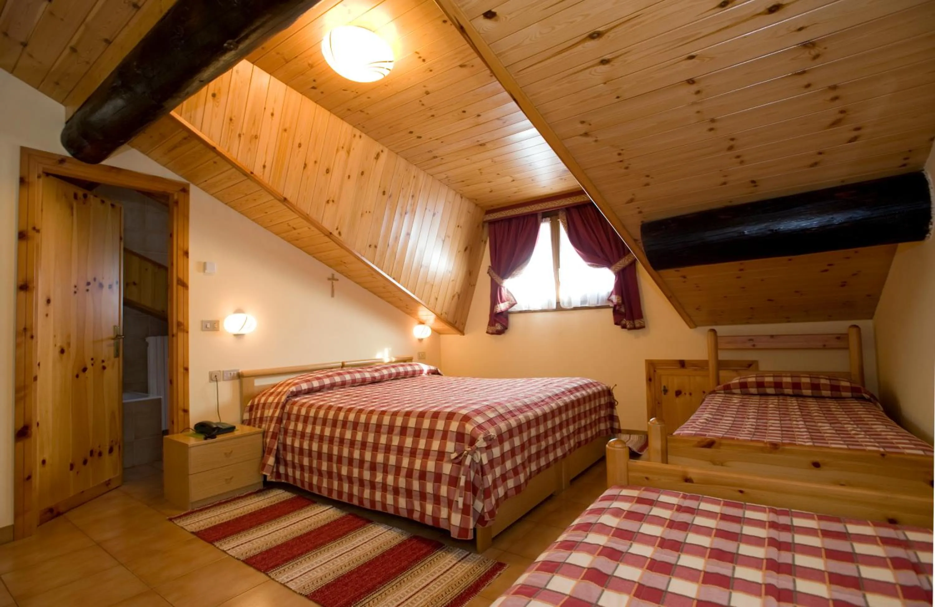 Bed in Hotel I Rododendri