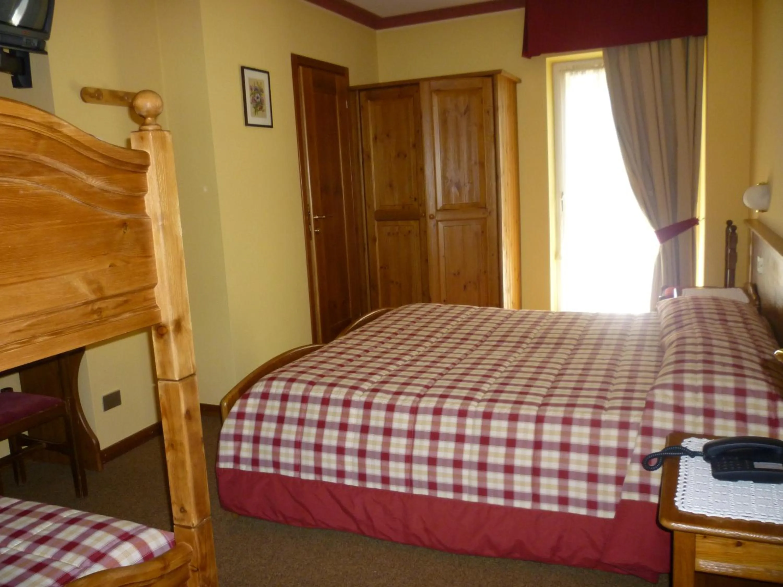 Bed in Hotel I Rododendri