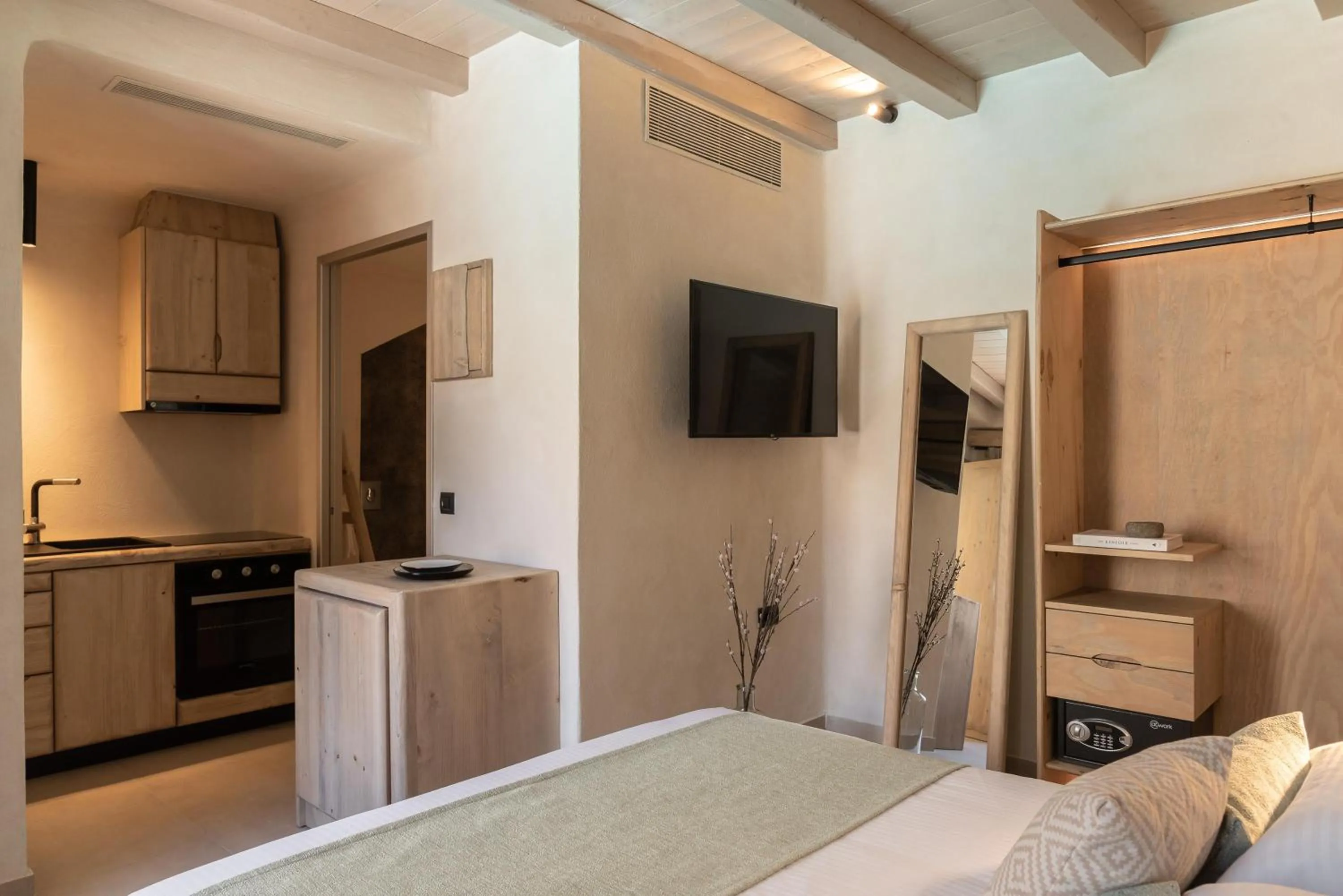 Photo of the whole room, Bed in Manili Boutique Suites & Villas