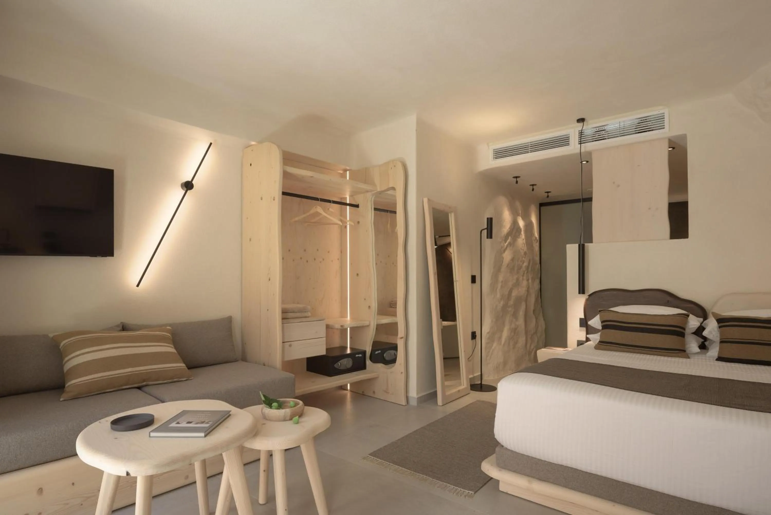 Photo of the whole room, Bed in Manili Boutique Suites & Villas