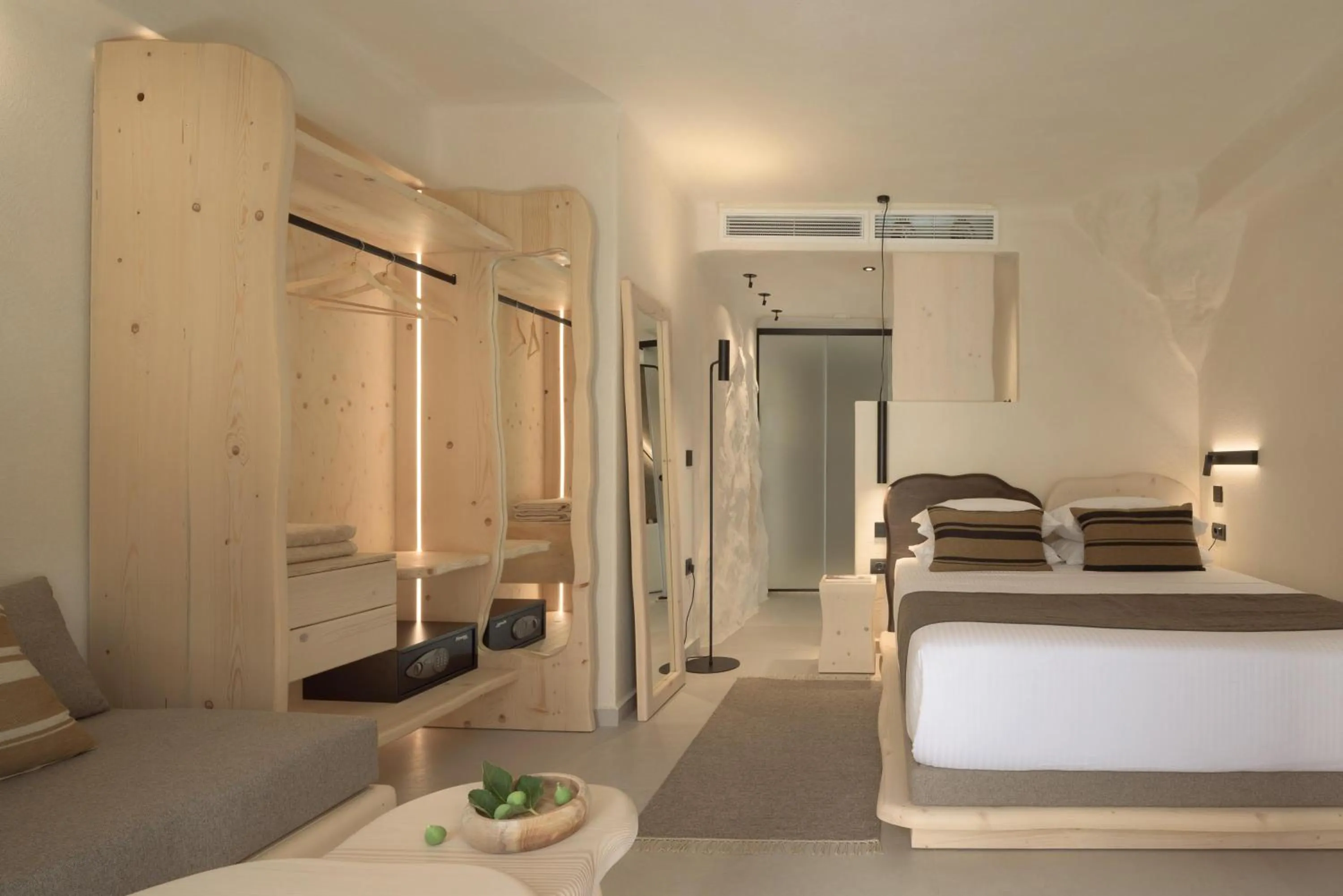 Bathroom, Bed in Manili Boutique Suites & Villas