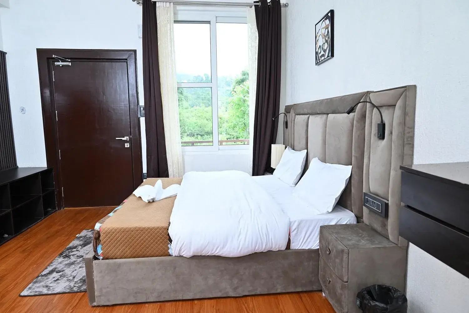 Bed in The Blossom Glee Bed in The Blossom Glee