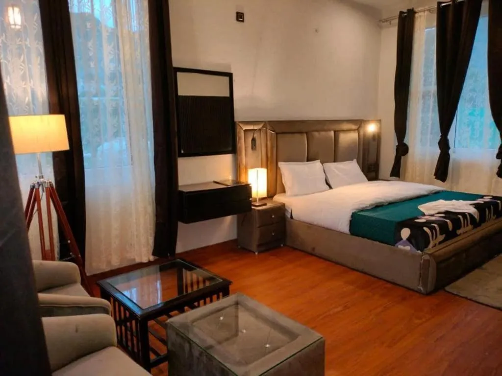 Bed in The Blossom Glee