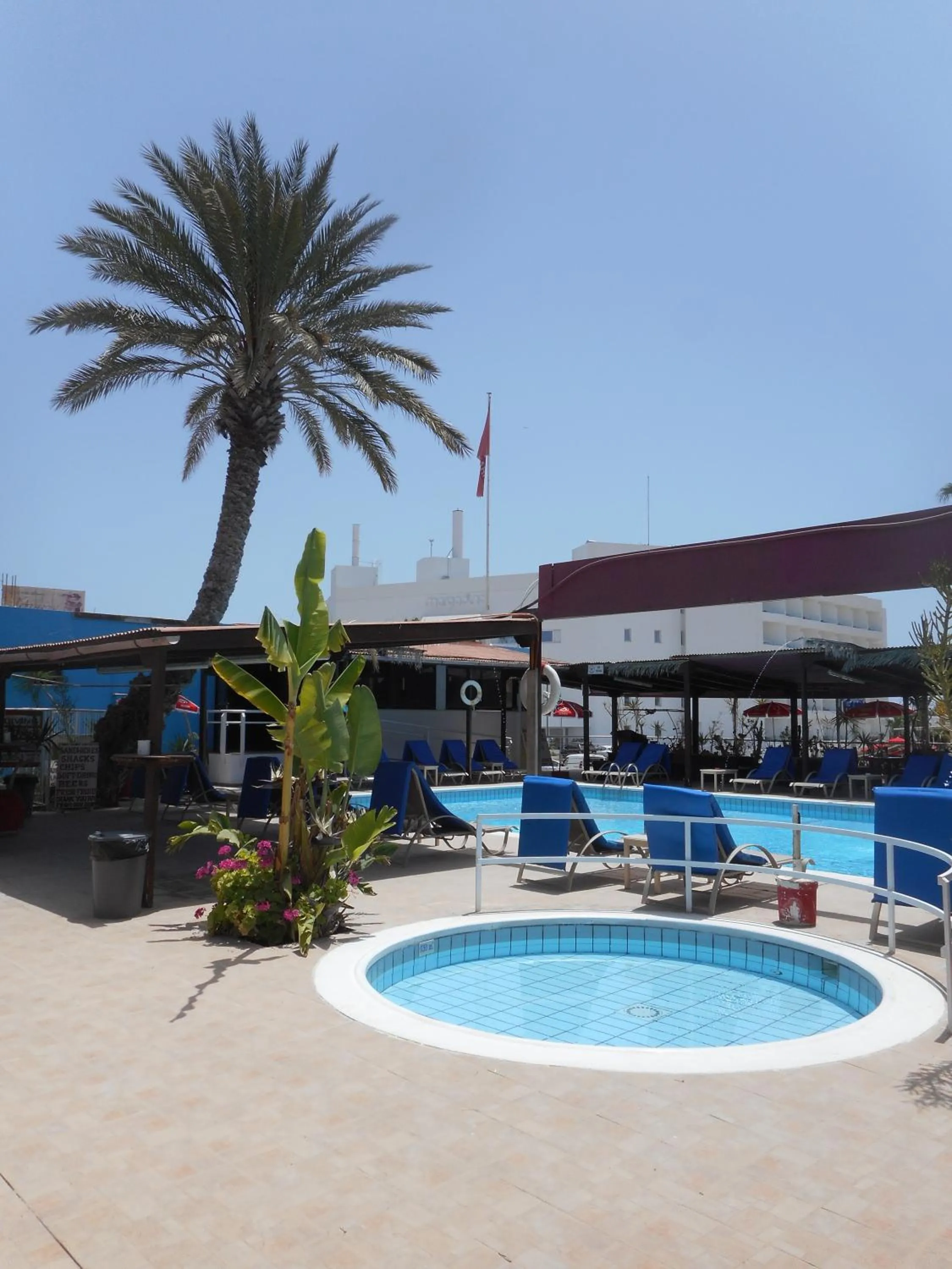 Swimming pool in Kkaras Hotel 3 Star