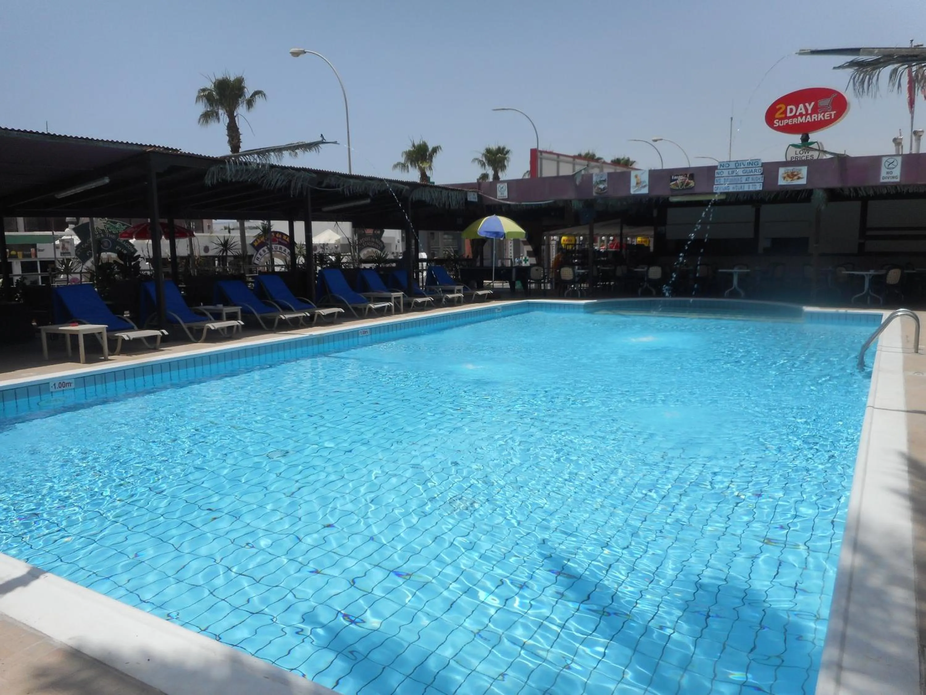 Swimming pool in Kkaras Hotel 3 Star