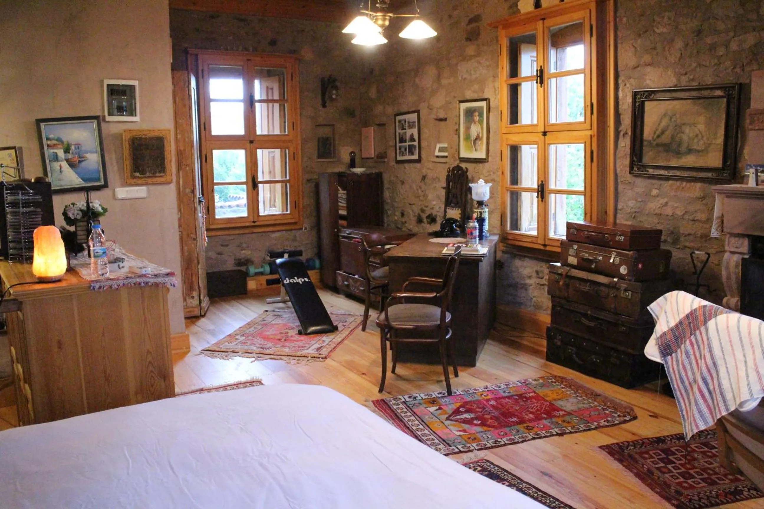 Library, Bed in Stone House with Garden in Cunda/Ayvalik