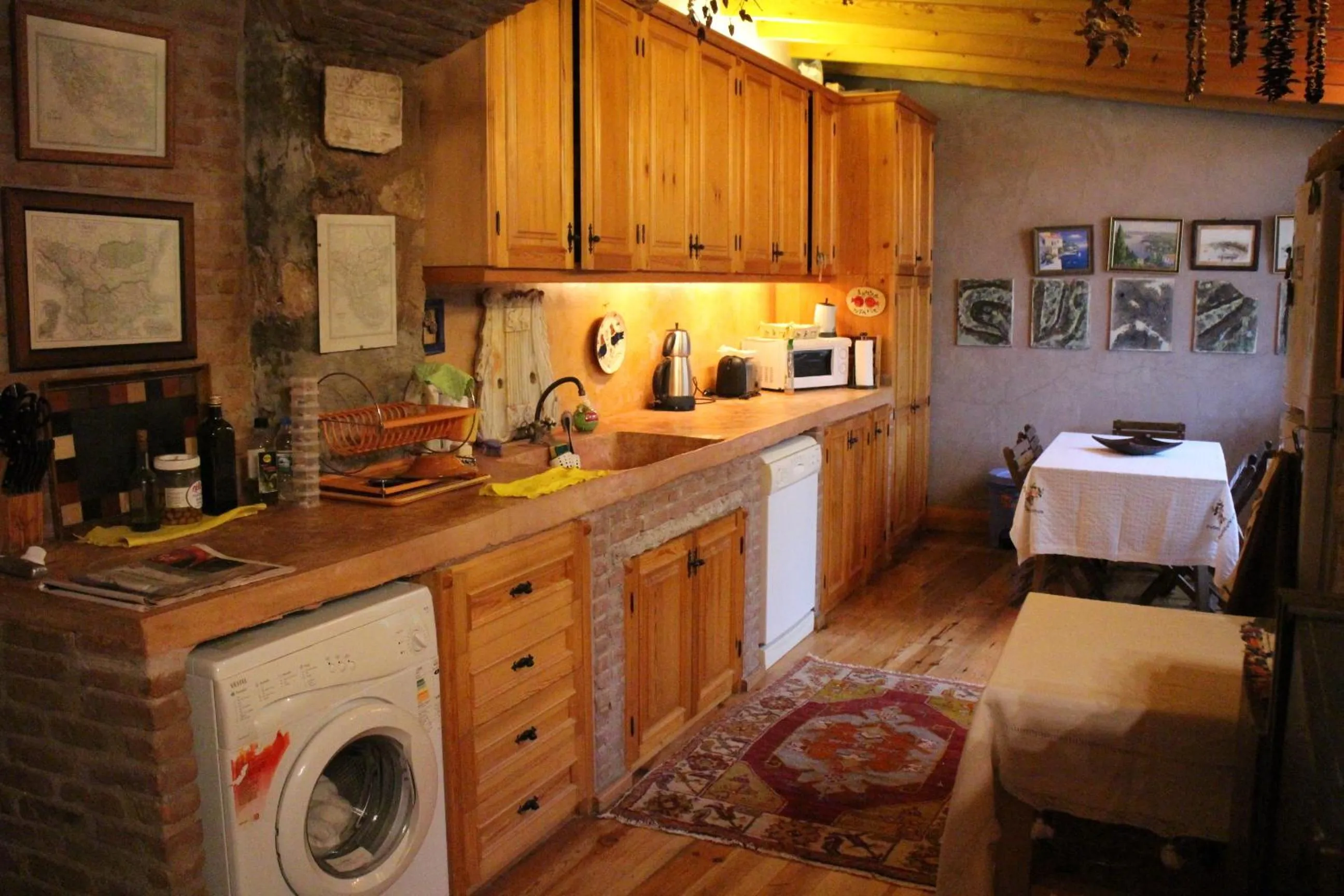 Kitchen or kitchenette in Stone House with Garden in Cunda/Ayvalik