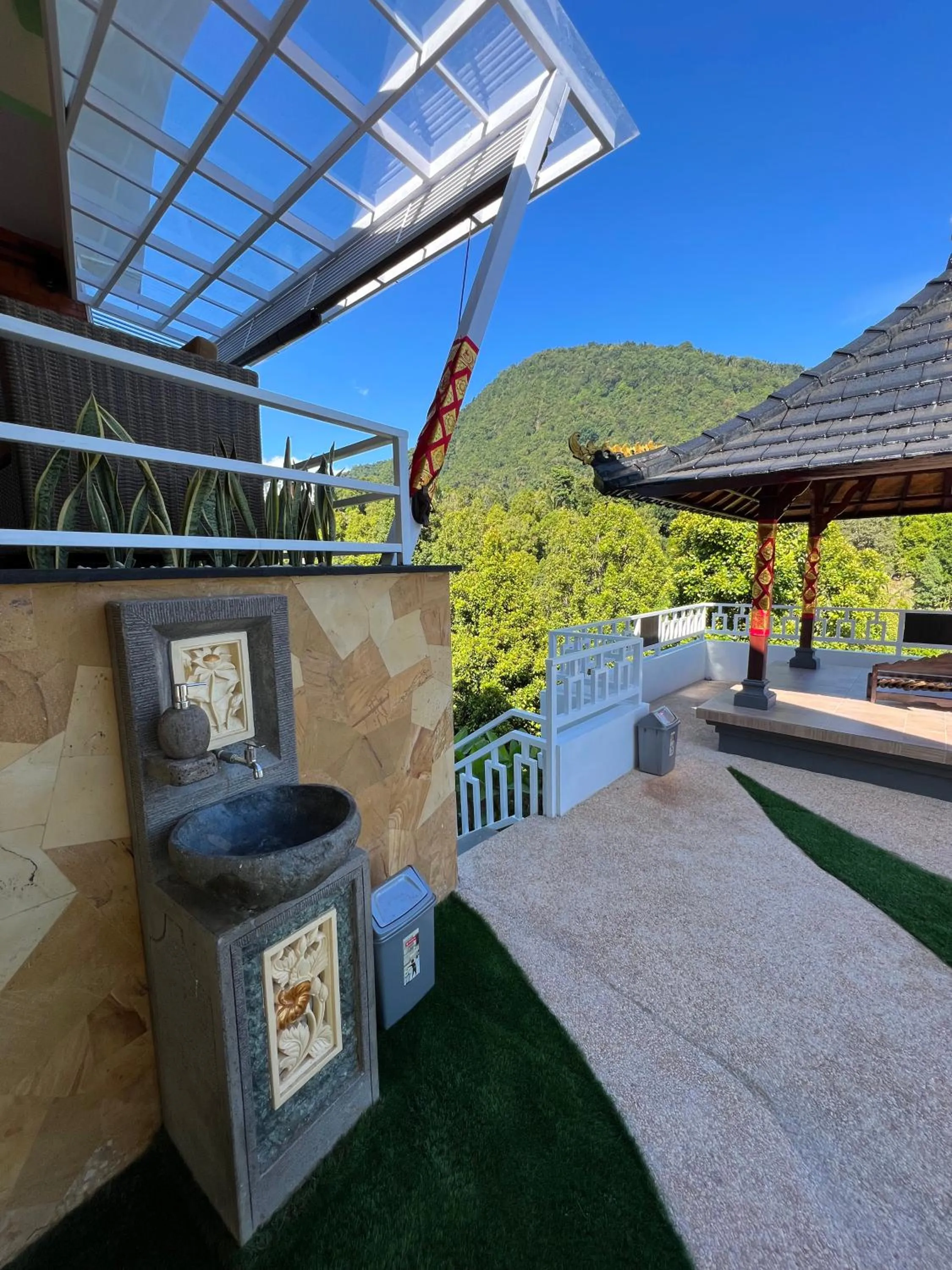 Restaurant/places to eat in Munduk Kupang Sekumpul Villa