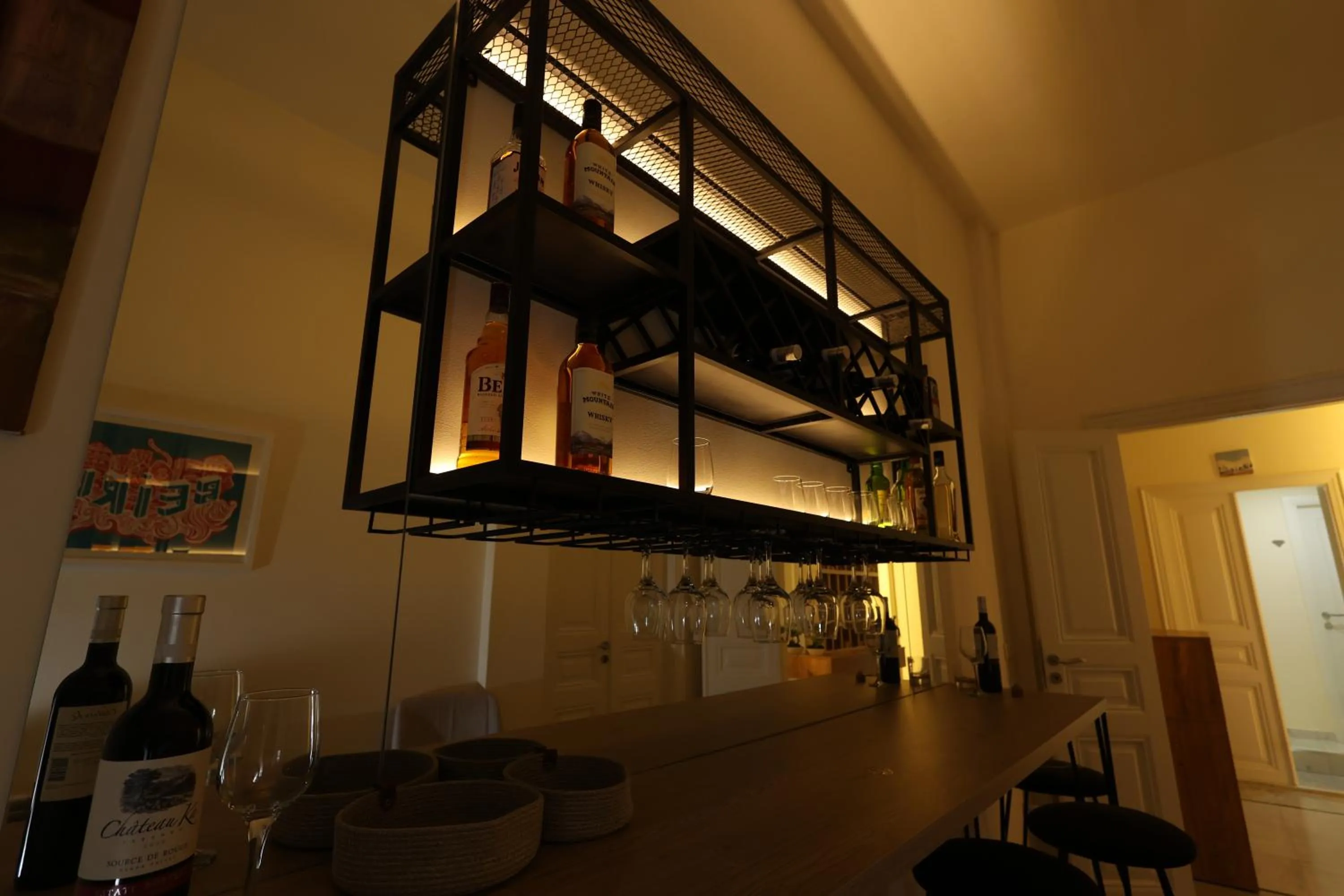 Restaurant/places to eat in THE GEM BOUTIQUE HOTEL