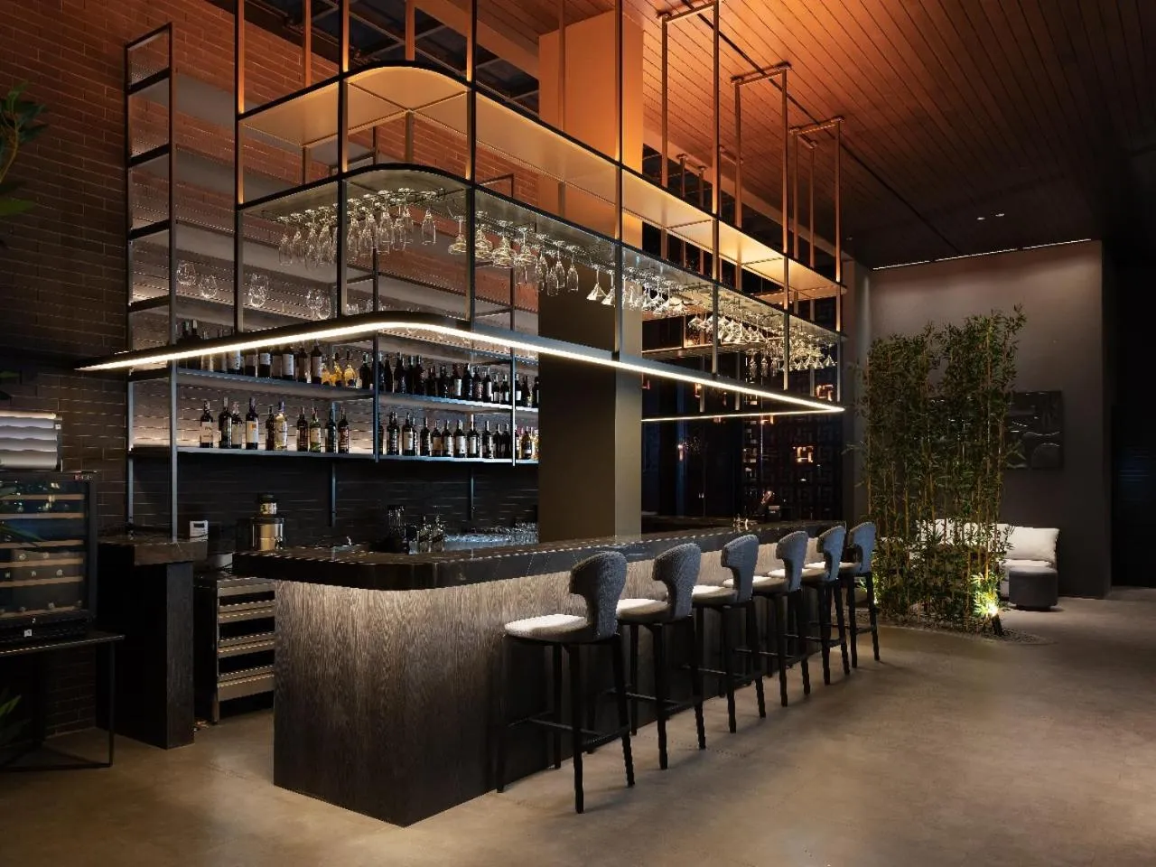 Lounge or bar in REZ Hotel Semarang