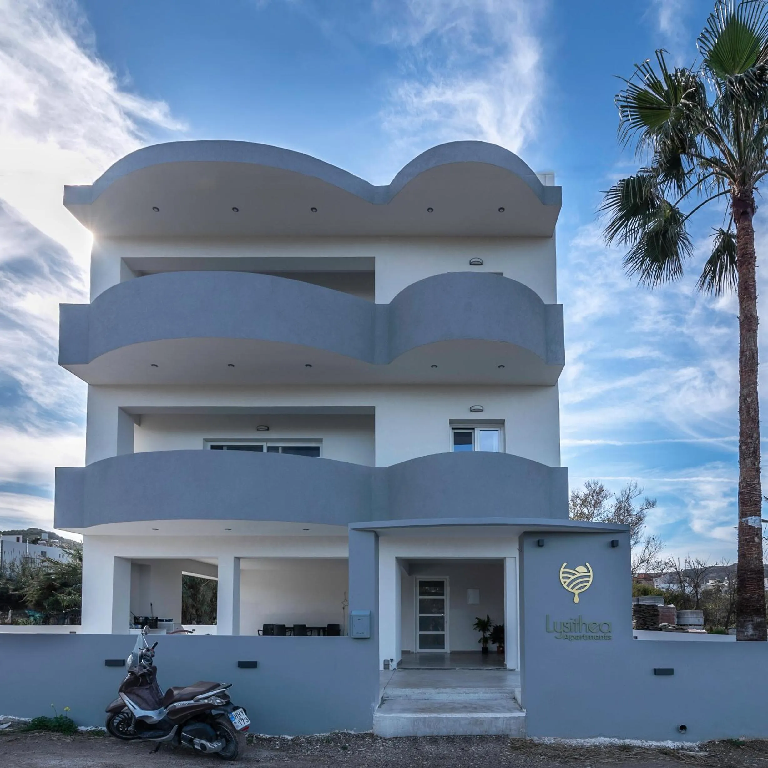Lysithea Apartments - brand new, stylish & central