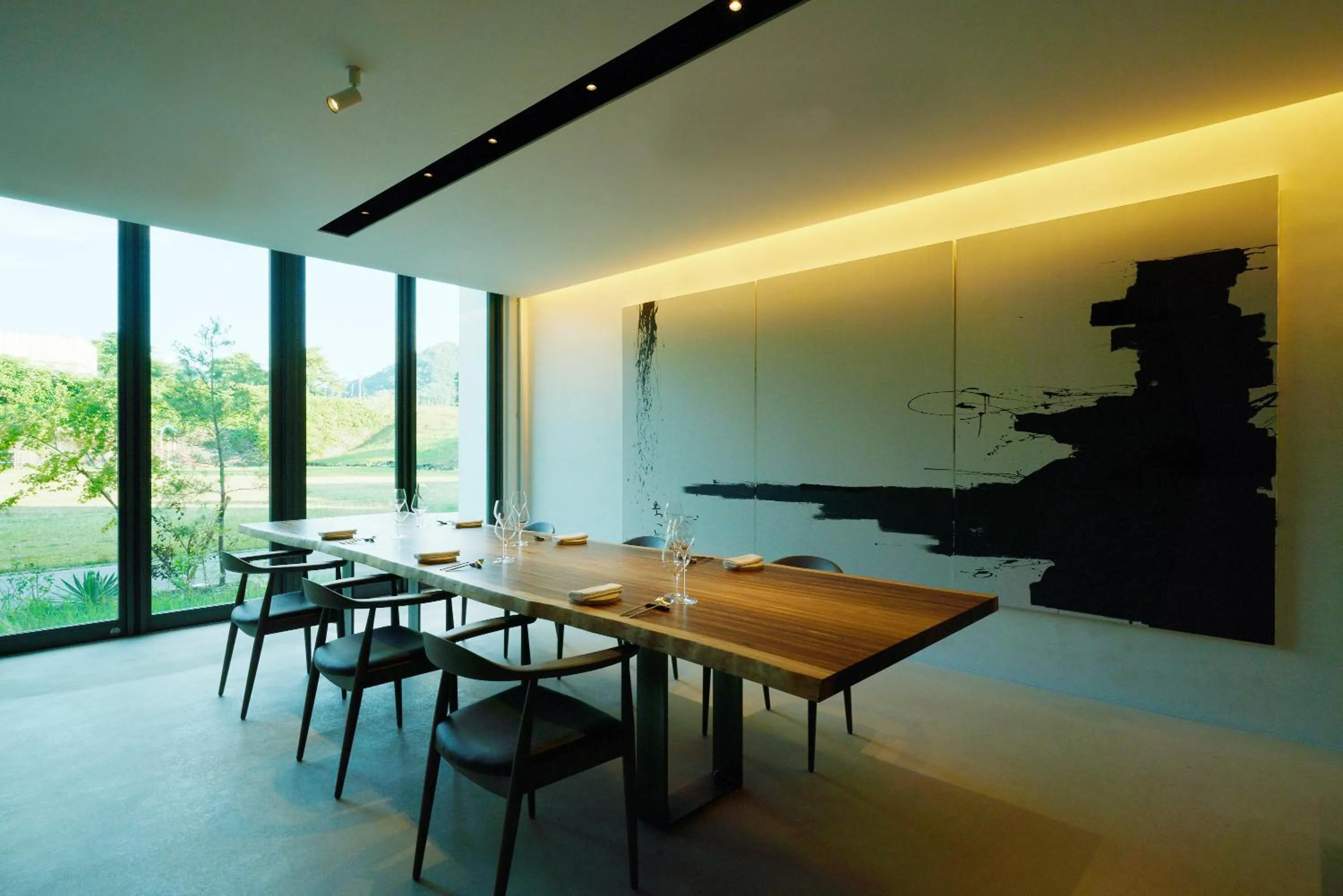 Restaurant/places to eat in Auberge eaufeu