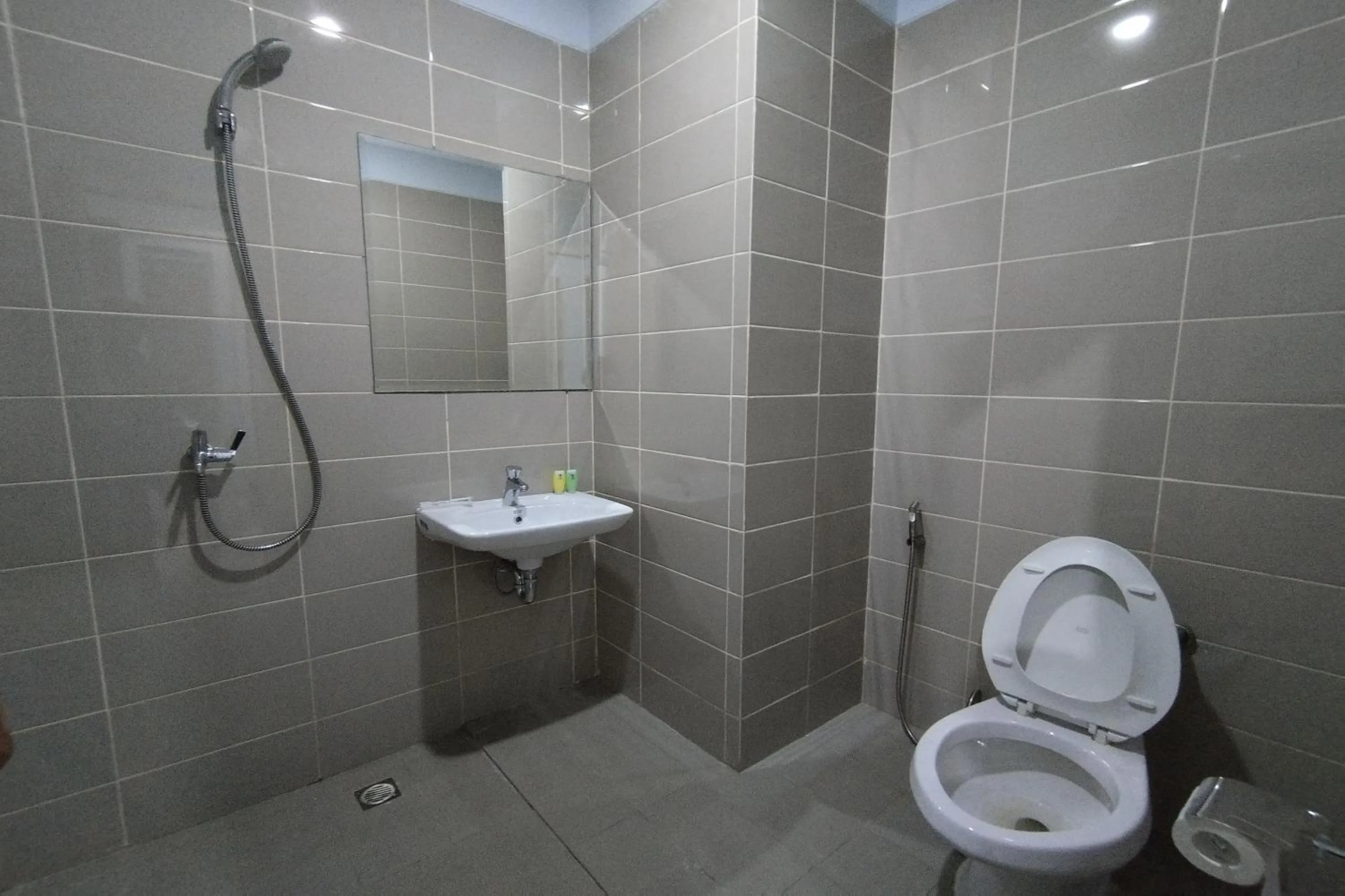 Bathroom in Hotel Sutha Inn Syariah