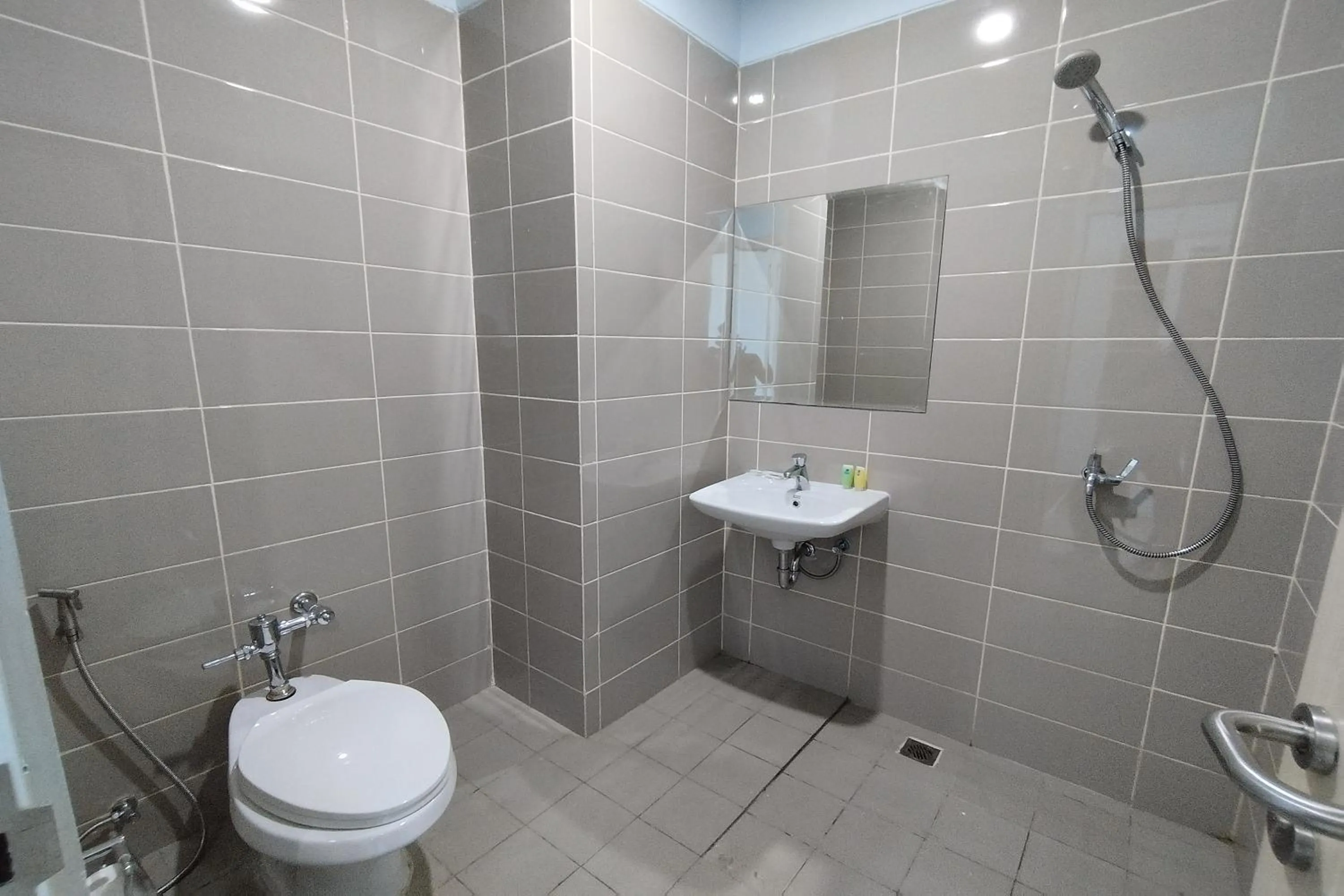 Bathroom in Hotel Sutha Inn Syariah