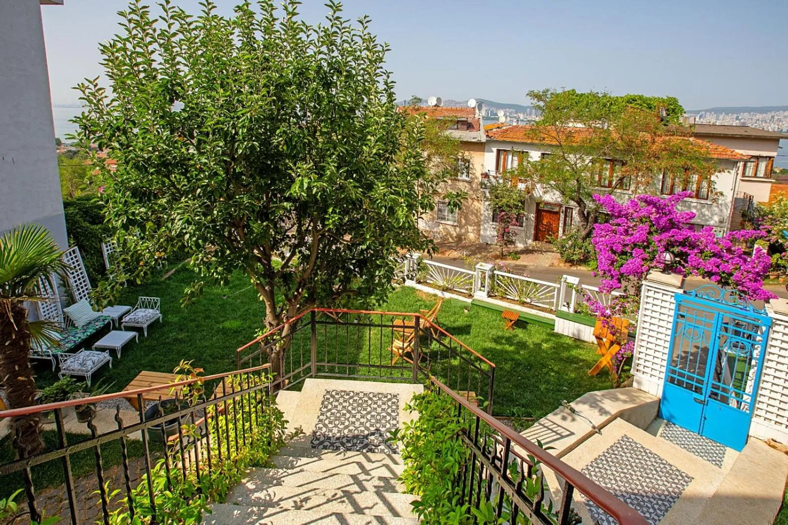 Garden in Mansion Miliá