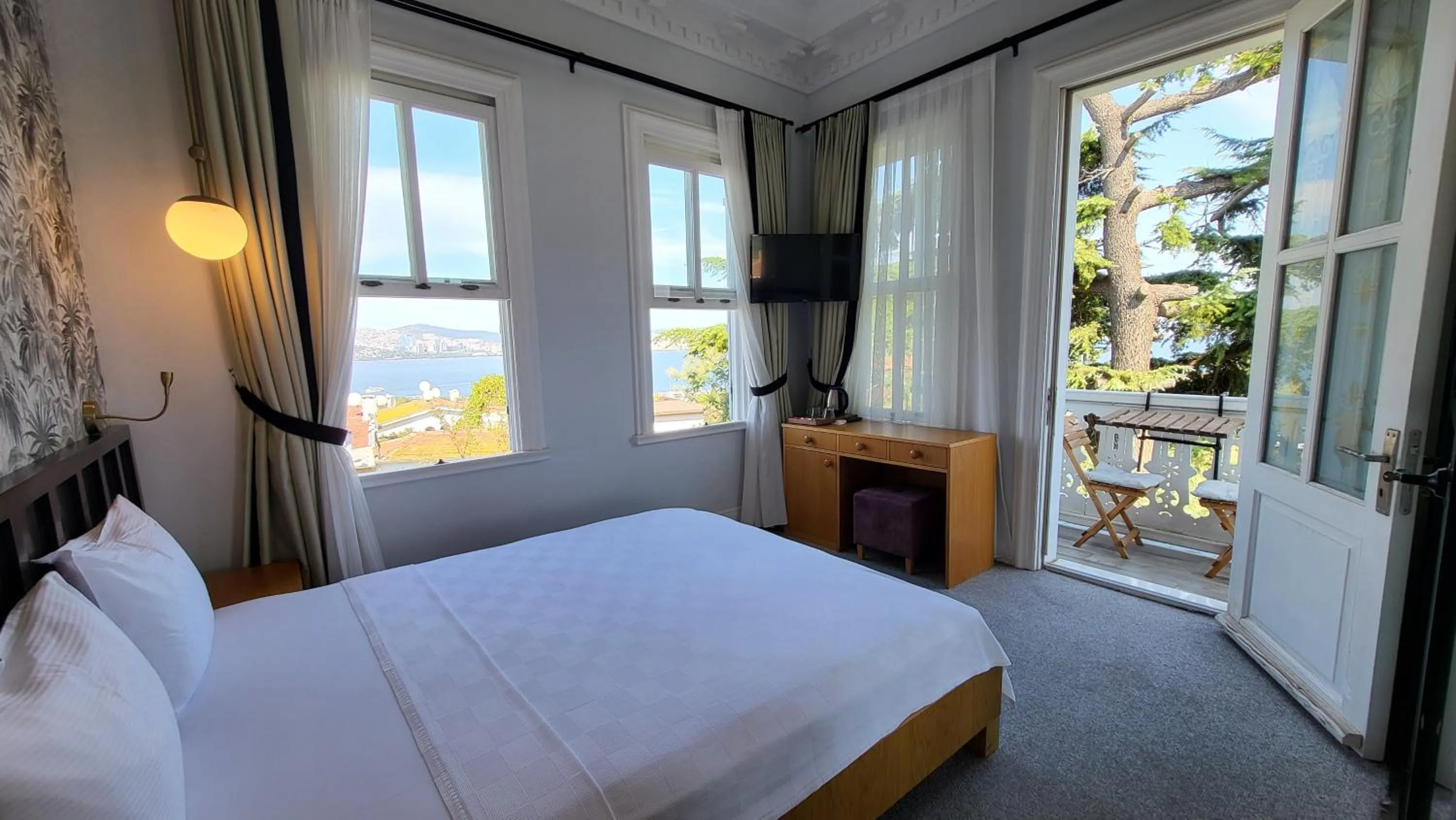 Bed in Mansion Miliá