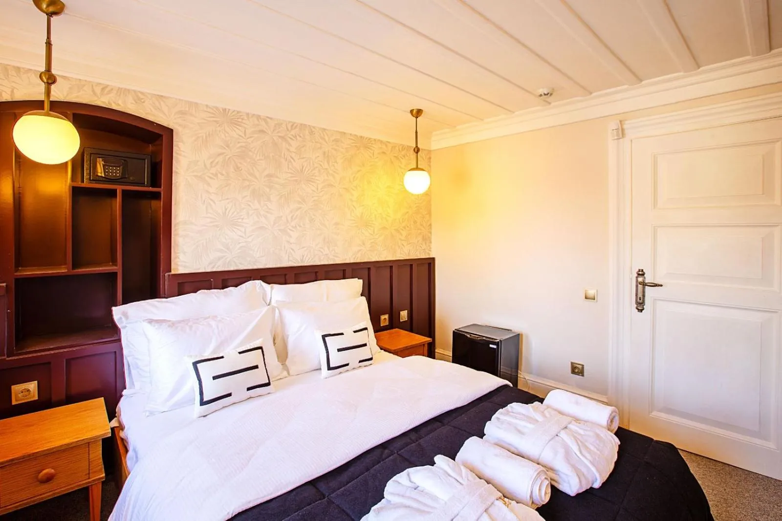 Bedroom, Bed in Mansion Miliá