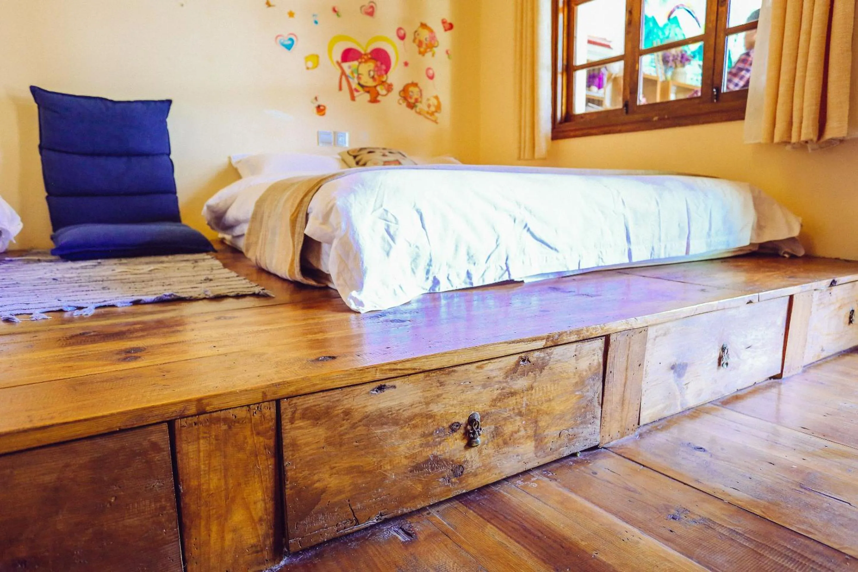 bunk bed, Bed in Cabin 7 Inn