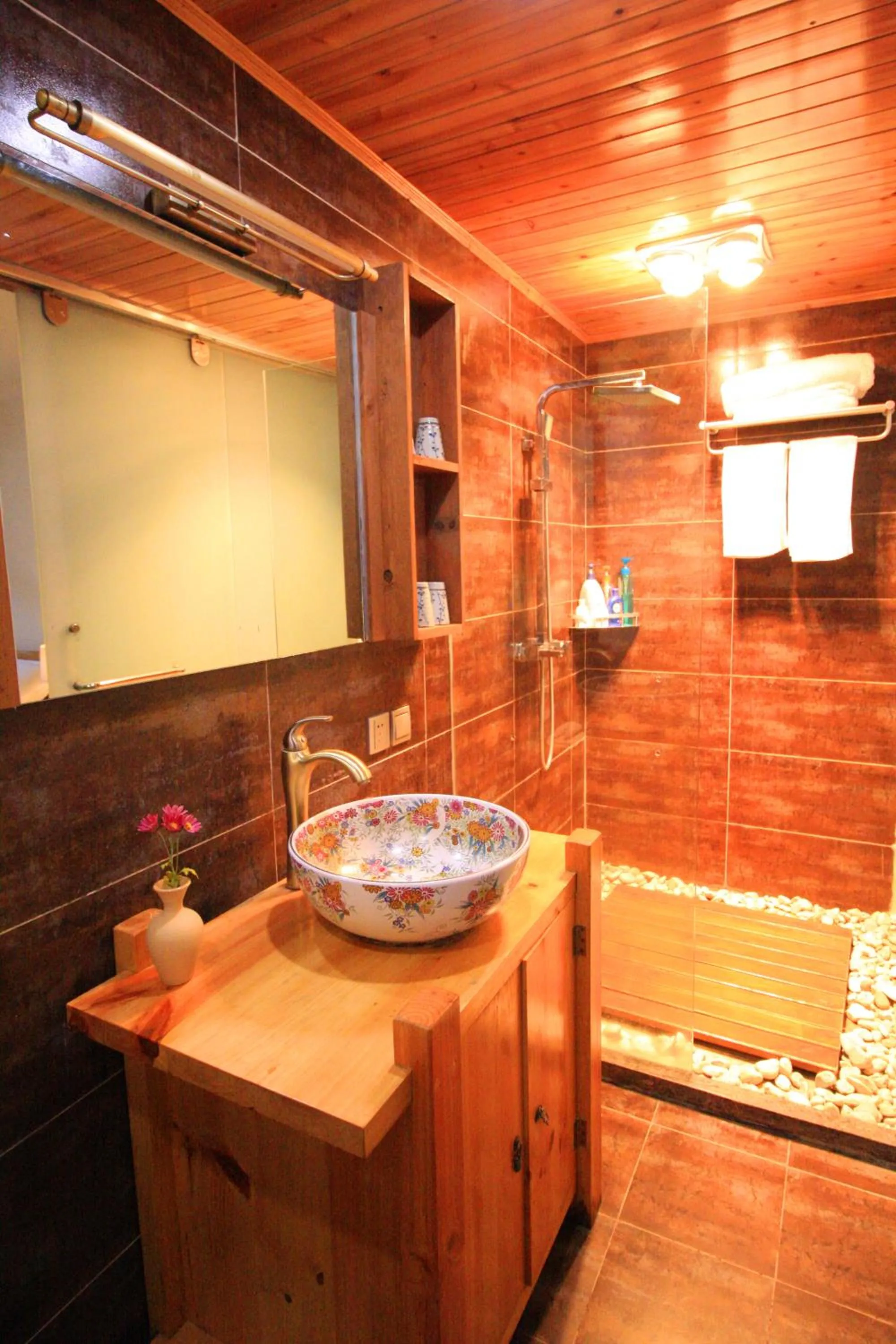 Shower in Cabin 7 Inn