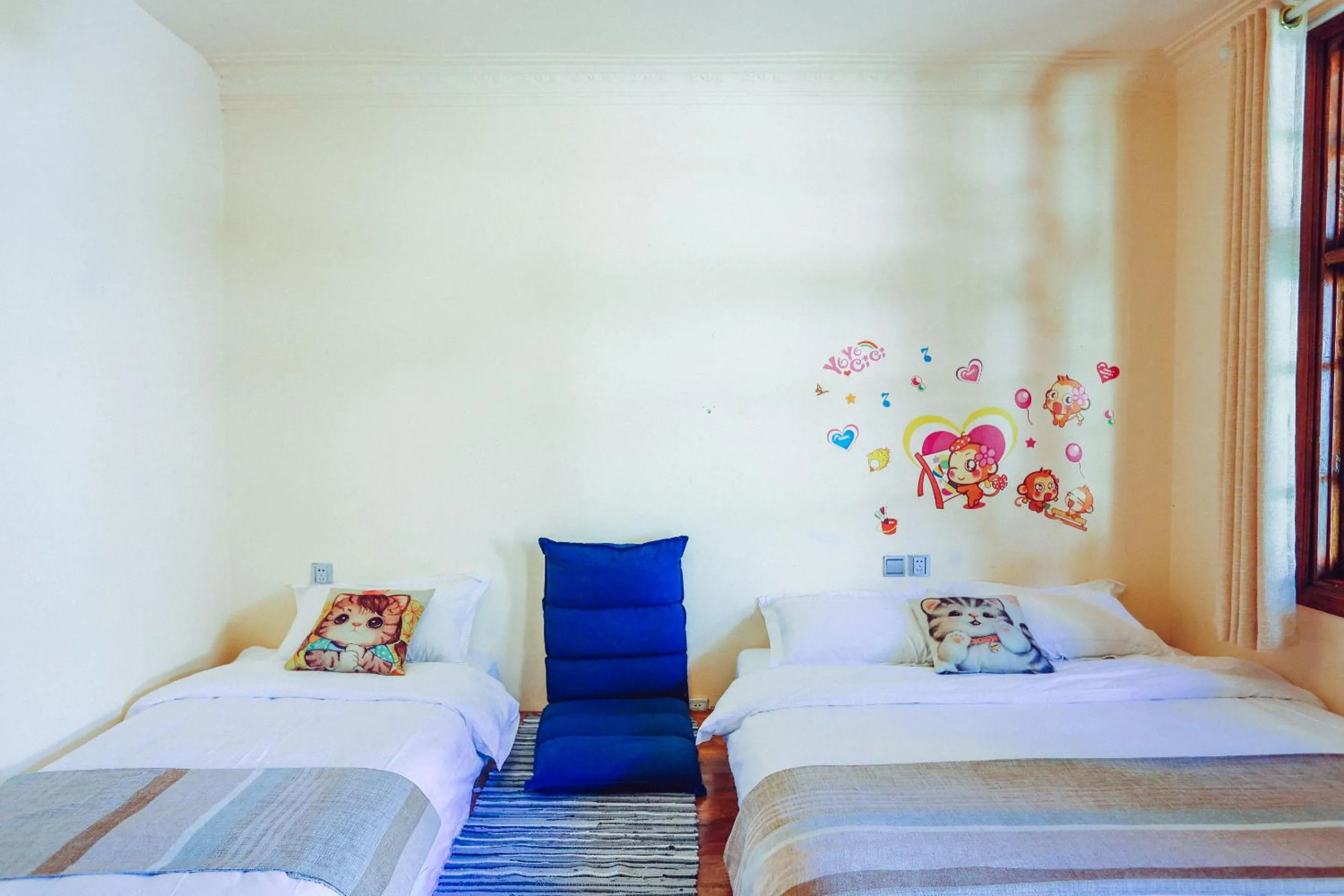 bunk bed, Bed in Cabin 7 Inn