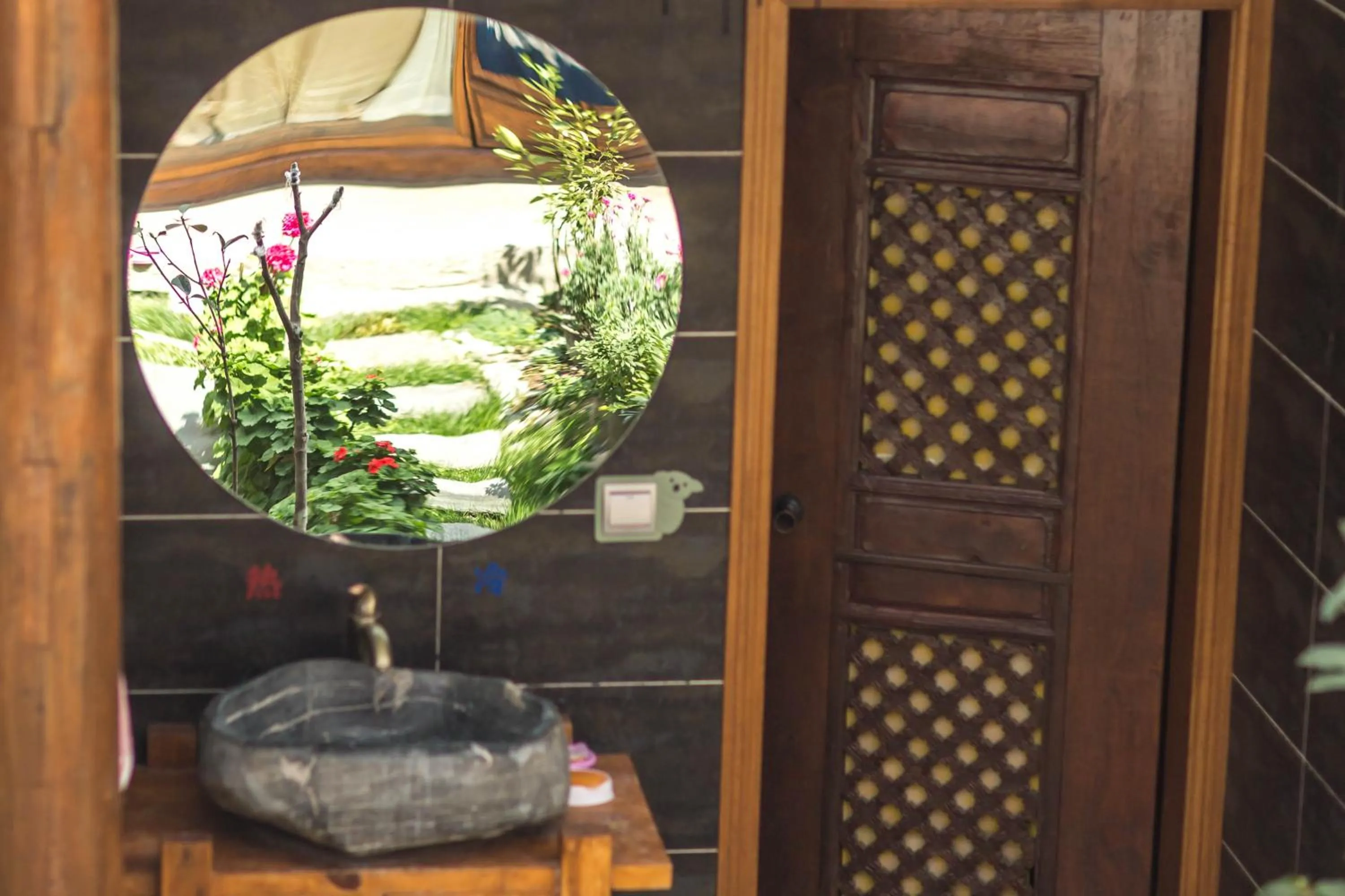 Balcony/Terrace in Cabin 7 Inn